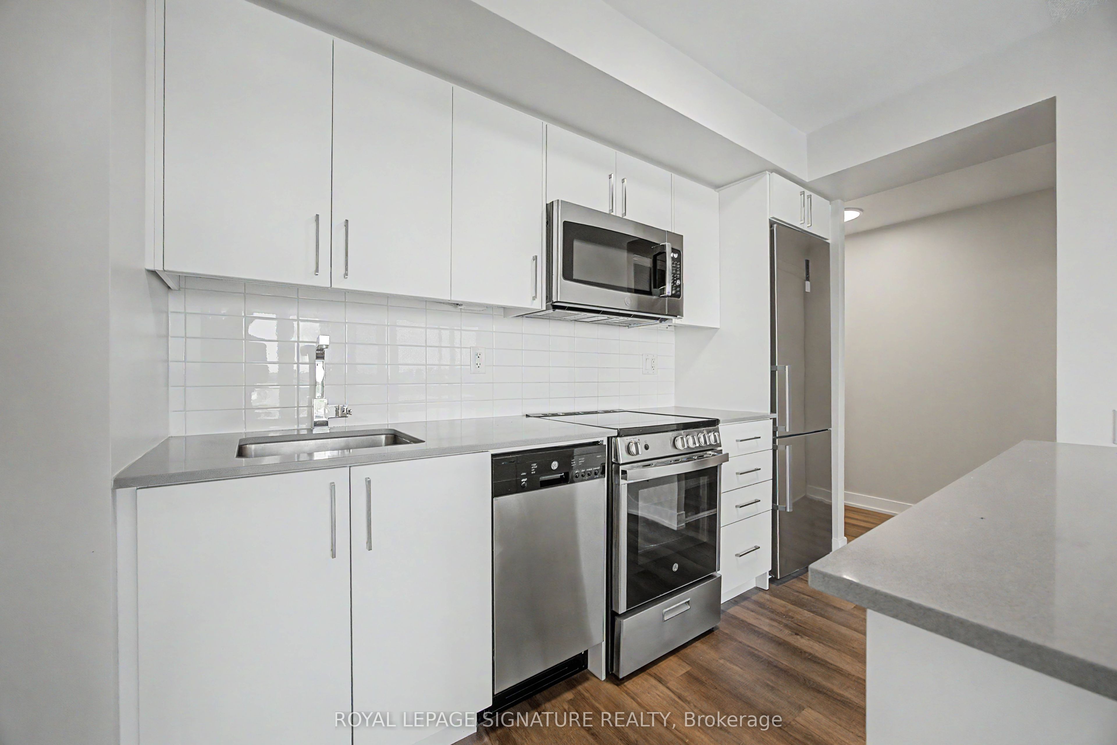 38 Monte Kwinter Court 522, Toronto, ON M3H 0E2 photo 5