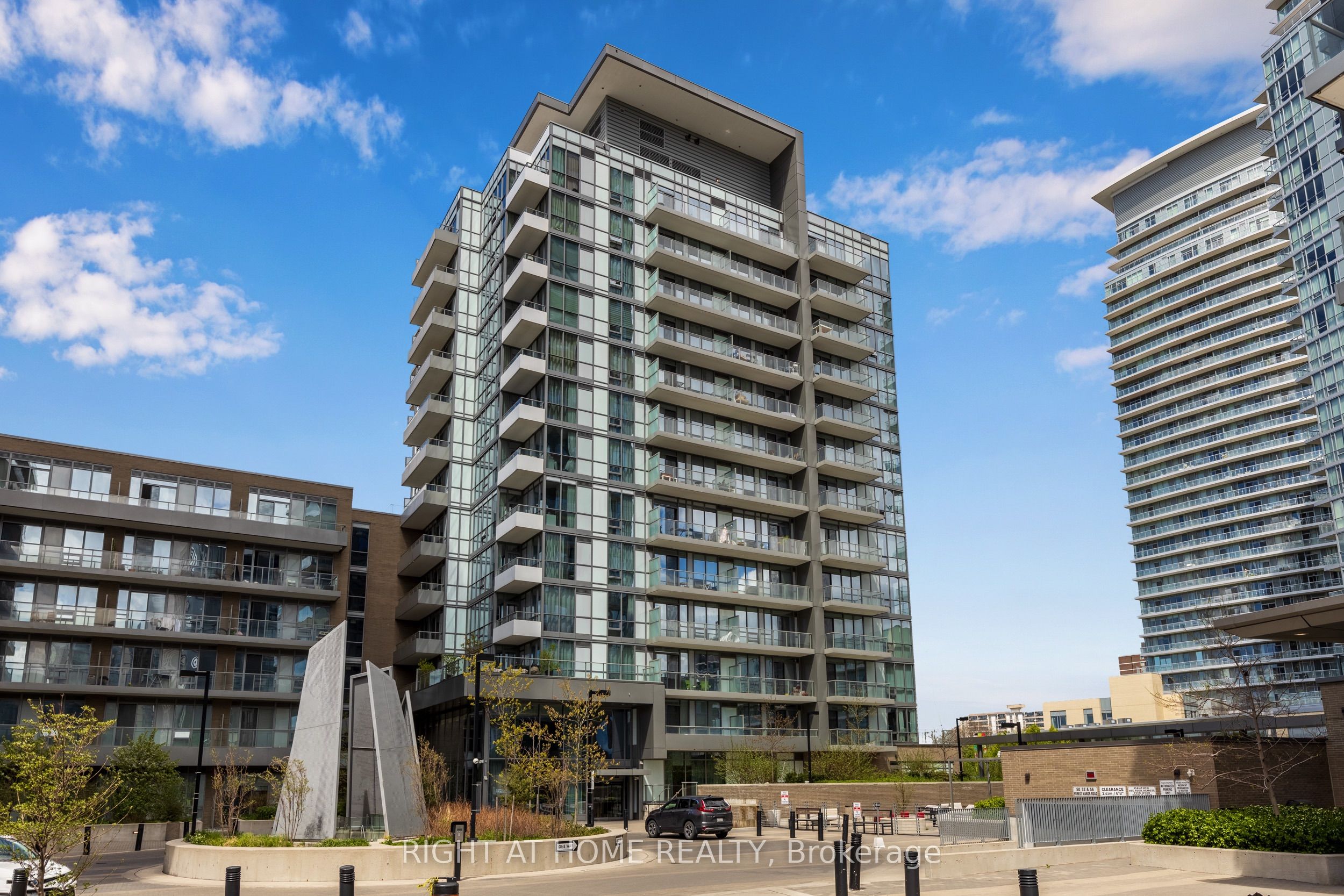 52 Forest Manor Road 108, Toronto, ON M2J 0E2