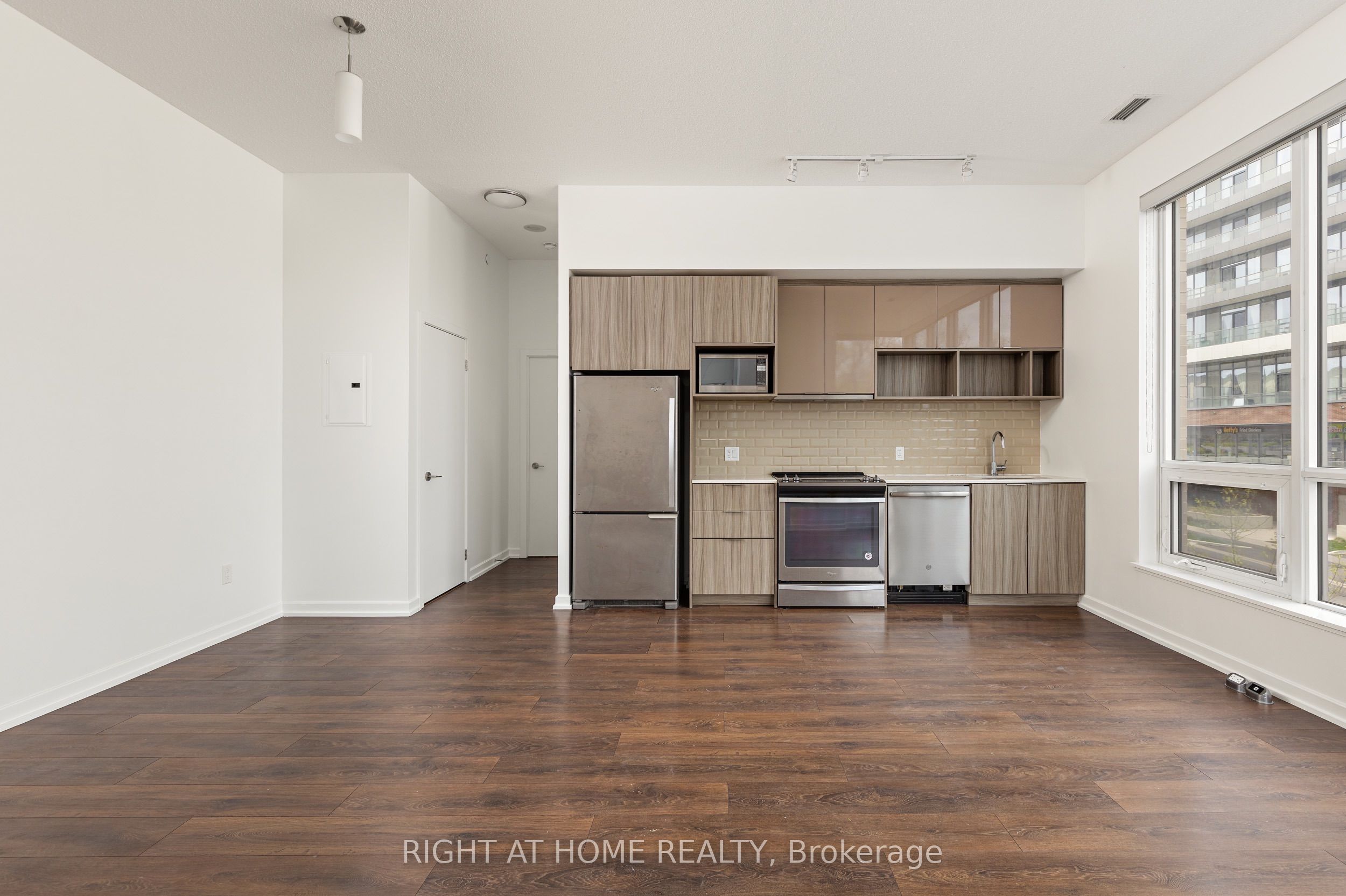 52 Forest Manor Road 108, Toronto, ON M2J 0E2 photo 4