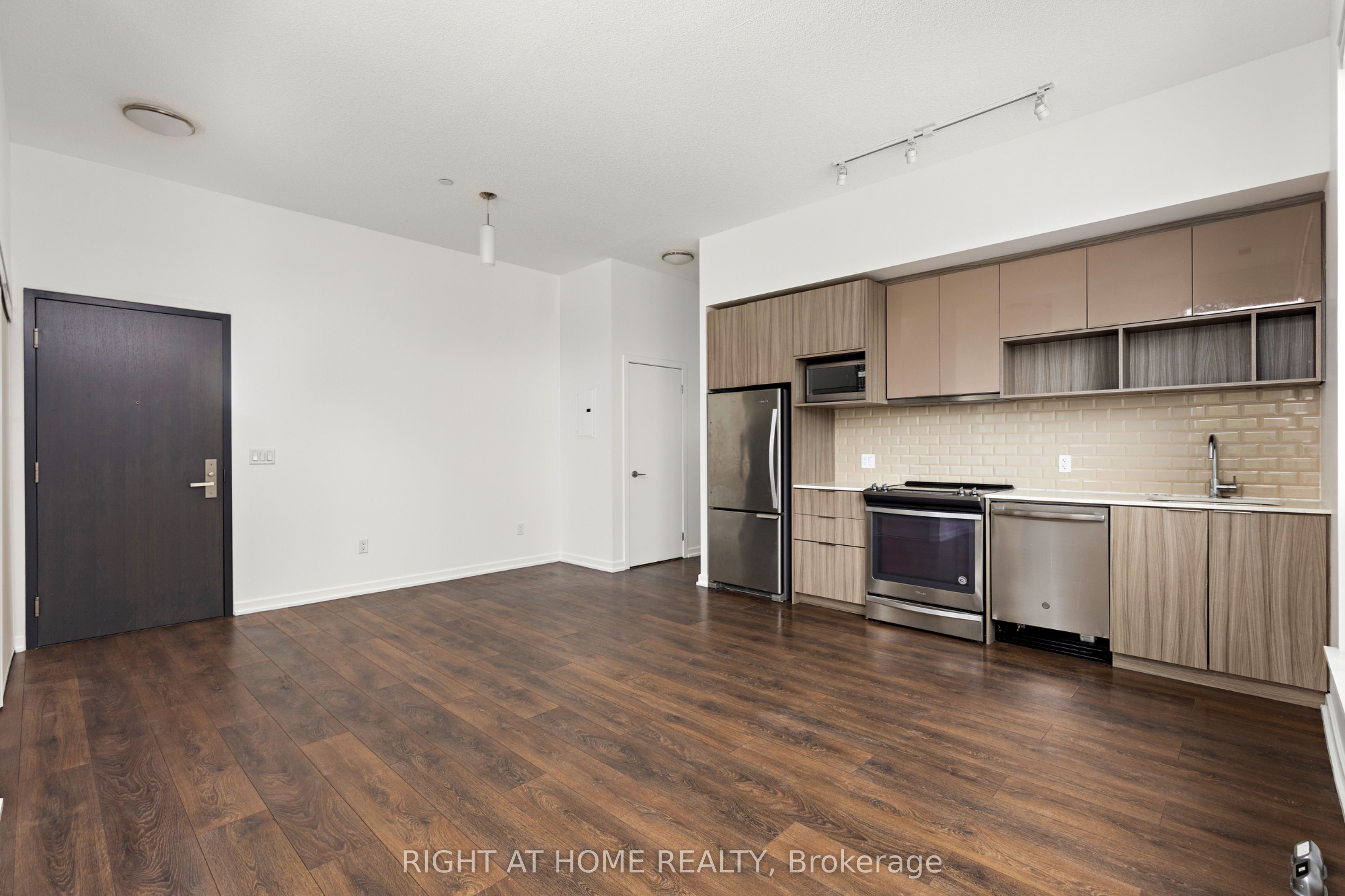 52 Forest Manor Road 108, Toronto, ON M2J 0E2 photo 5