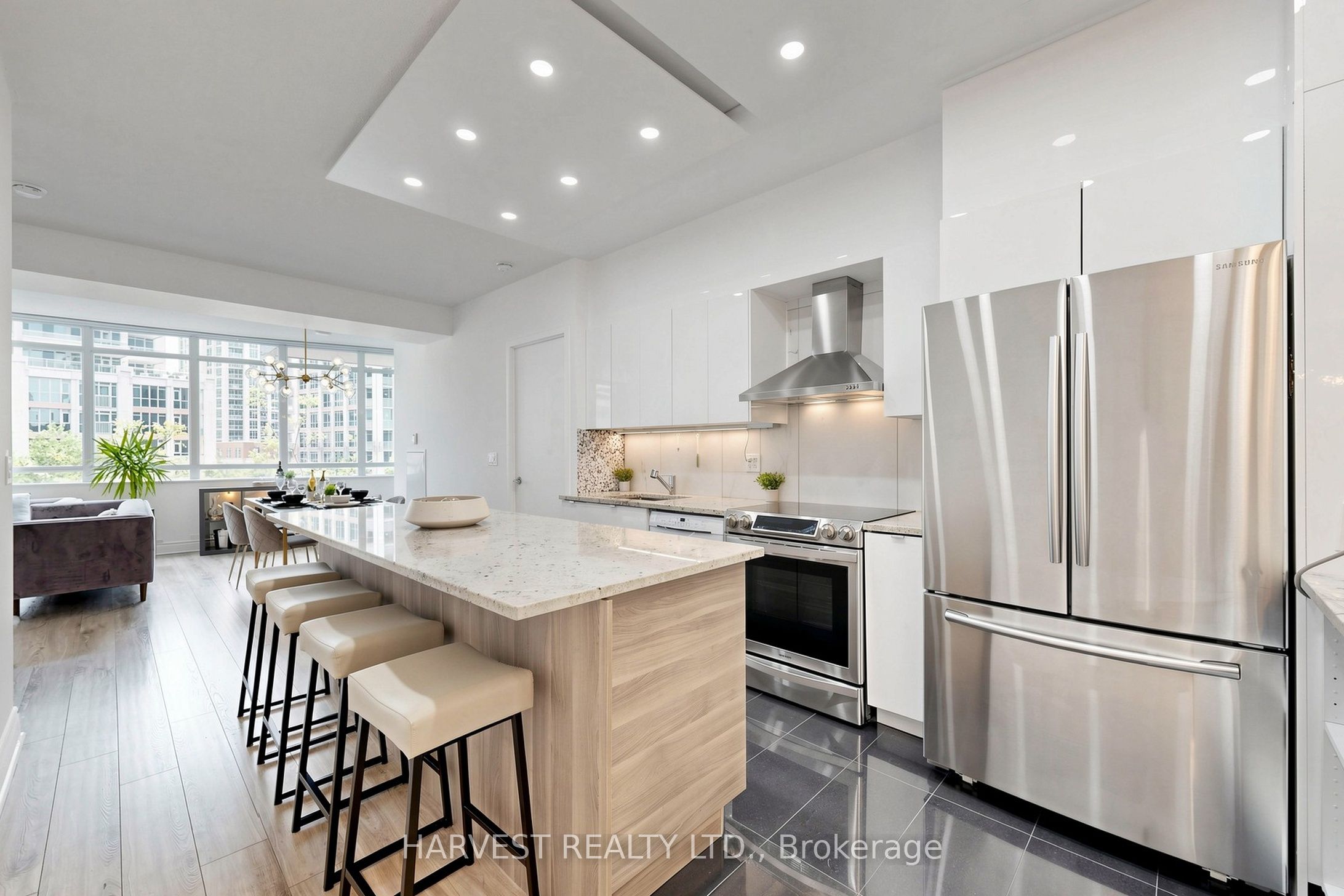 209 Fort York Boulevard 380, Toronto, ON M5V 4A1