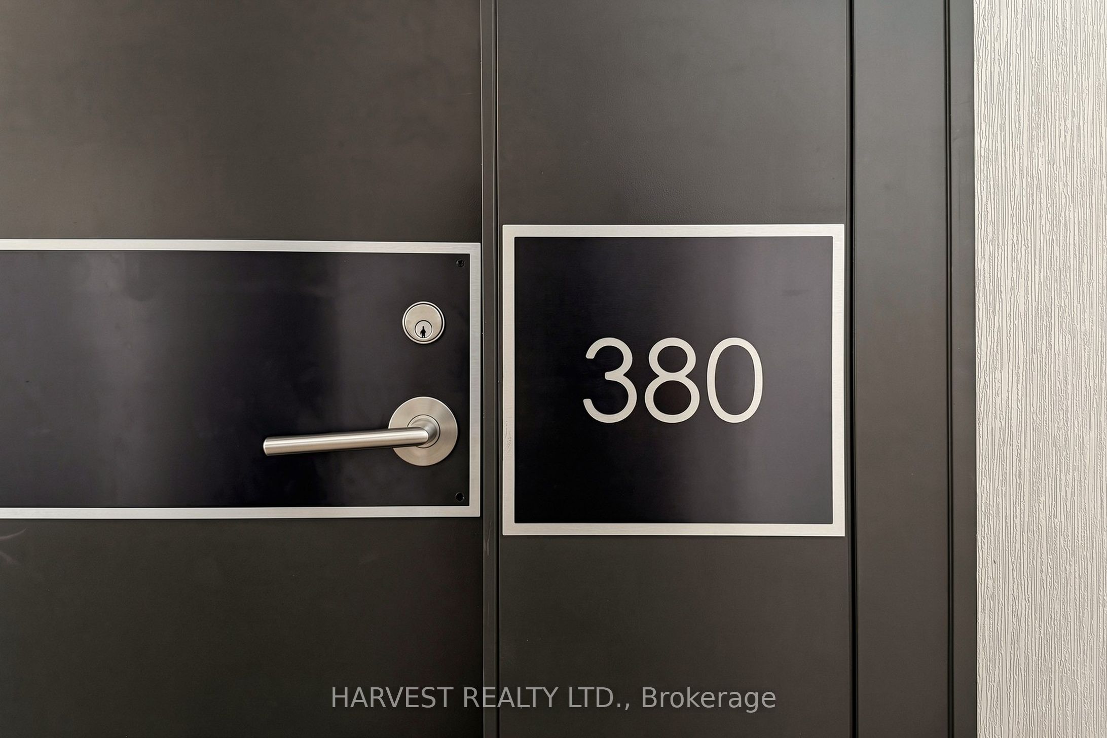 209 Fort York Boulevard 380, Toronto, ON M5V 4A1 photo 4