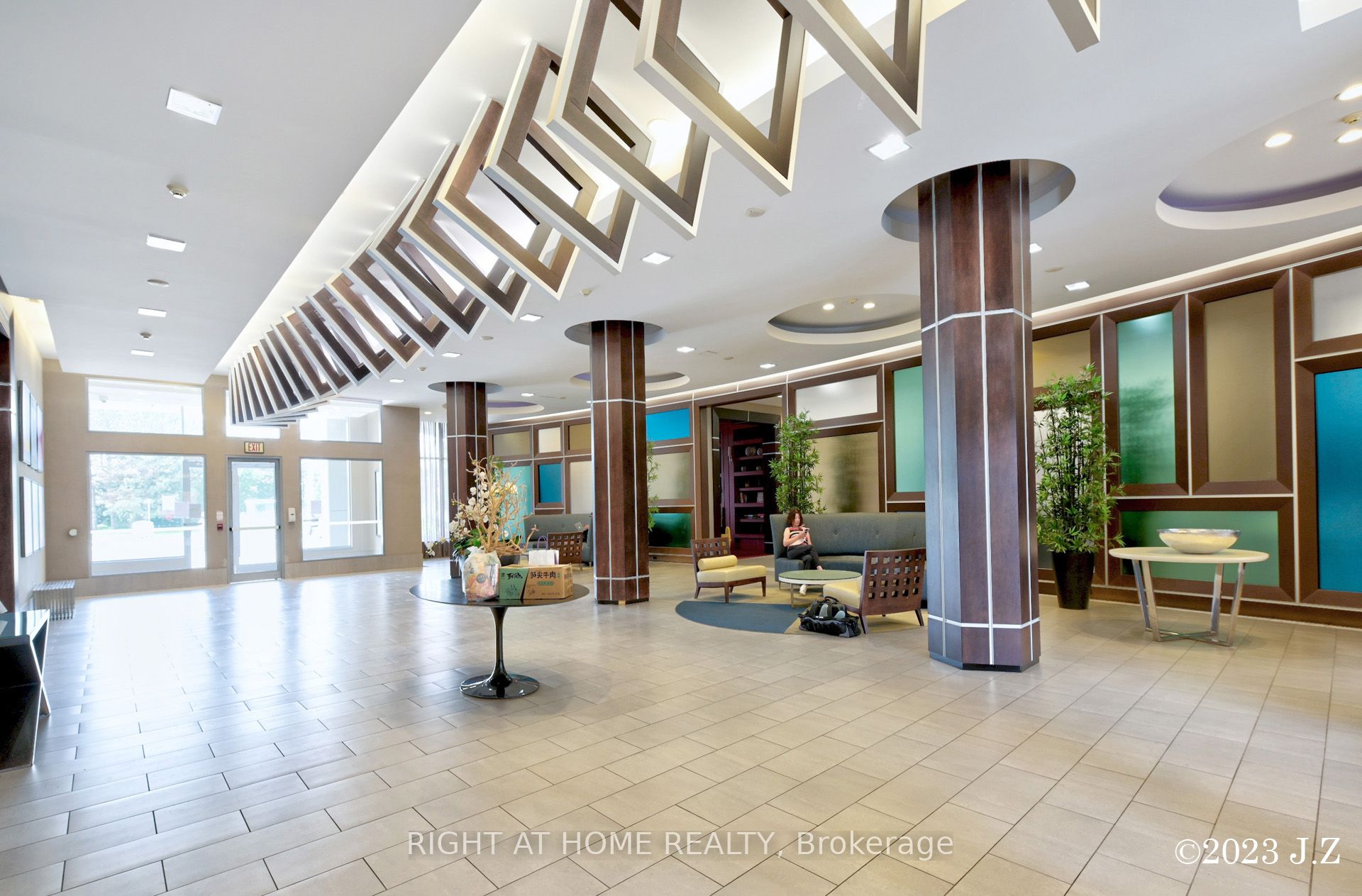 5793 Yonge Street 1009, Toronto, ON M2M 0A9 photo 3