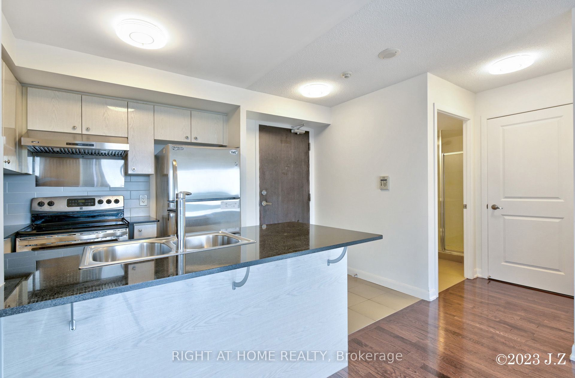 5793 Yonge Street 1009, Toronto, ON M2M 0A9 photo 4