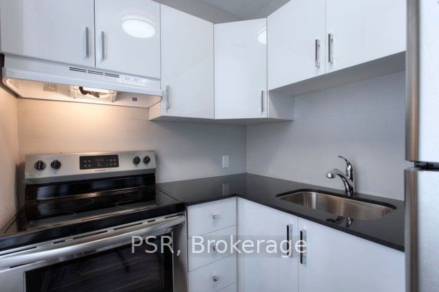 205 Gerrard Street E 7, Toronto, ON M5A 2E7 photo 3