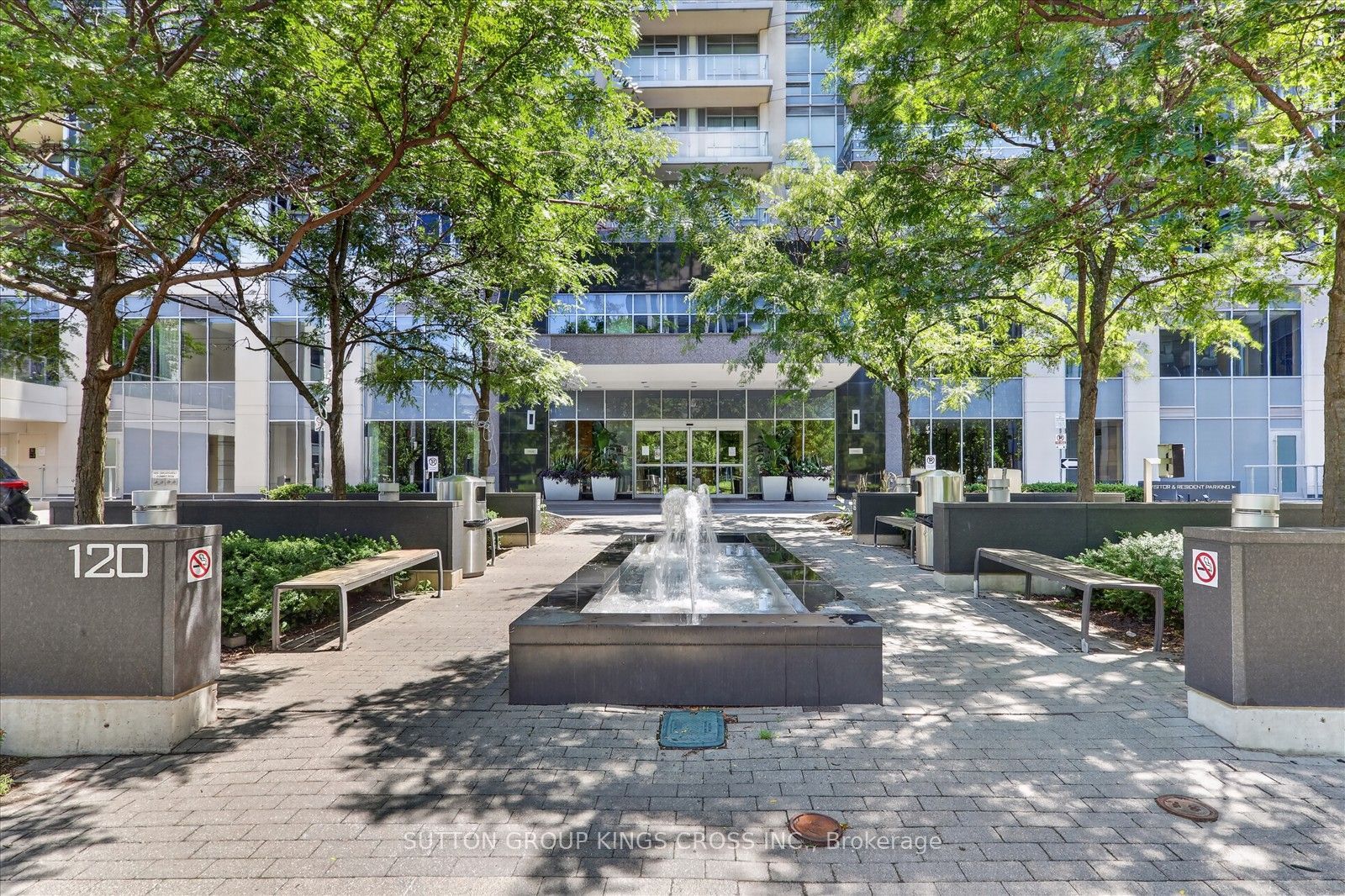 120 Harrison Garden Boulevard 317, Toronto, ON M2N 0H1 photo 4