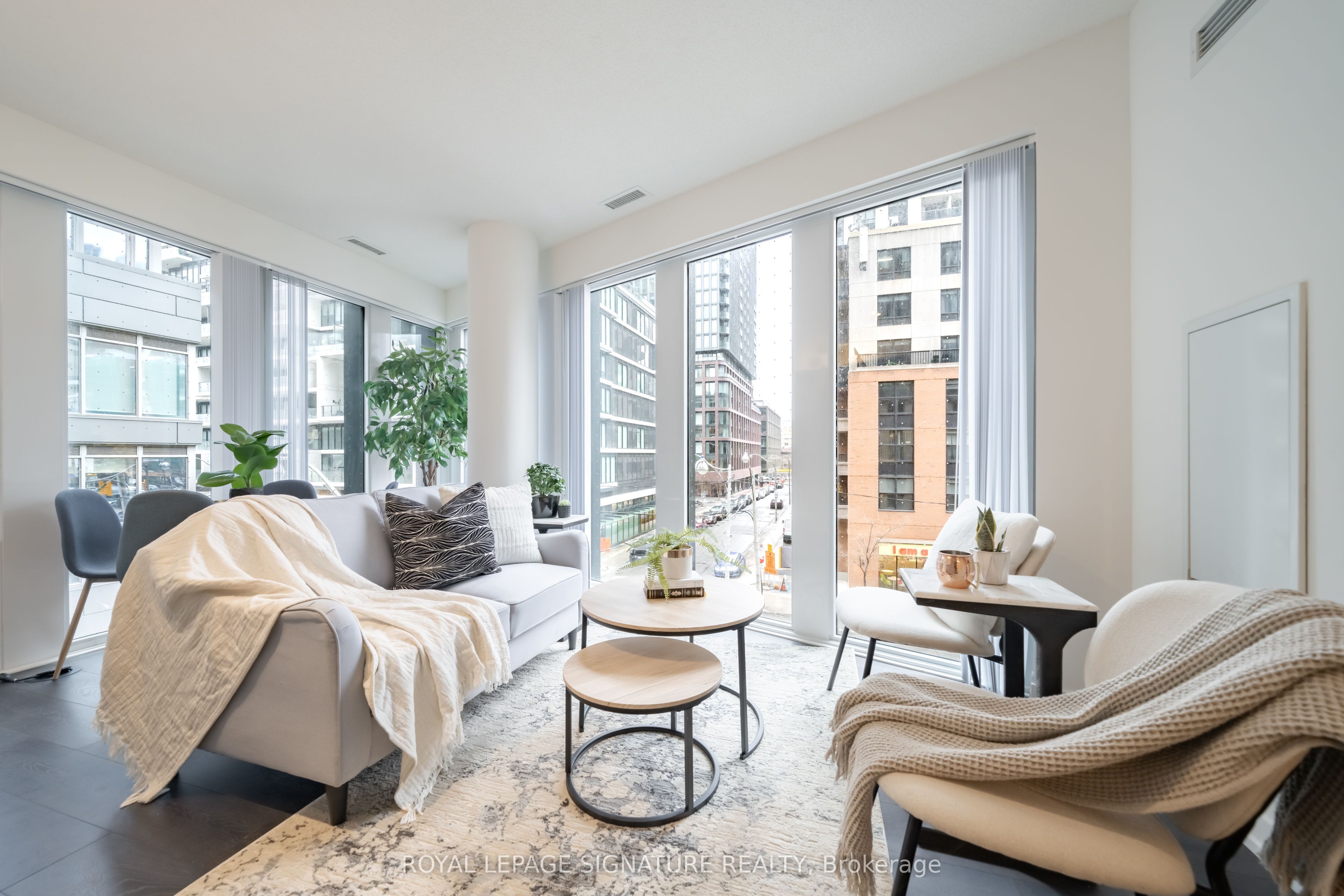 60 Shuter Street 203, Toronto, ON M5B 1A8 photo 2
