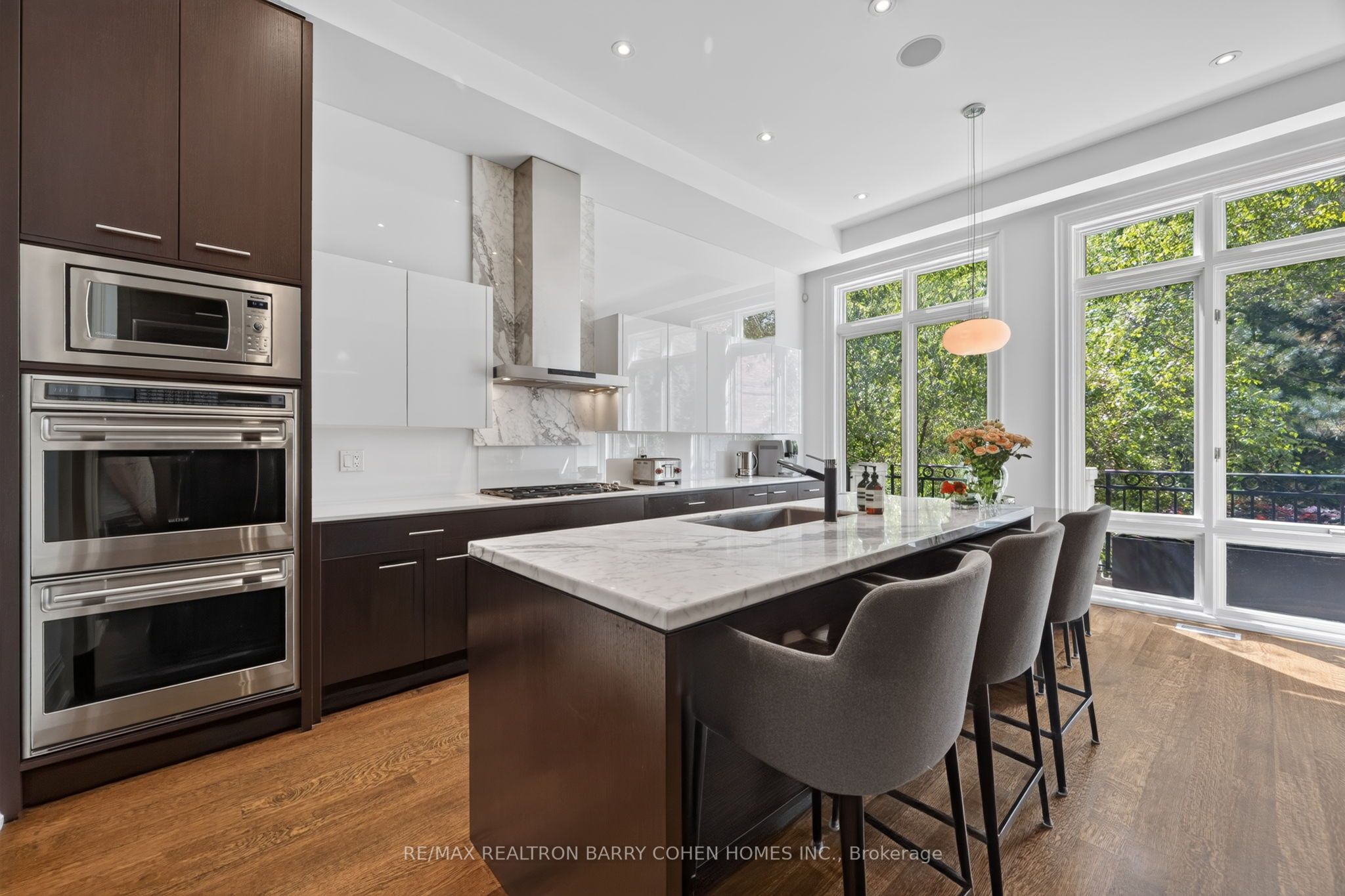20B Woodlawn Avenue W, Toronto, ON M4V 1G7 photo 4