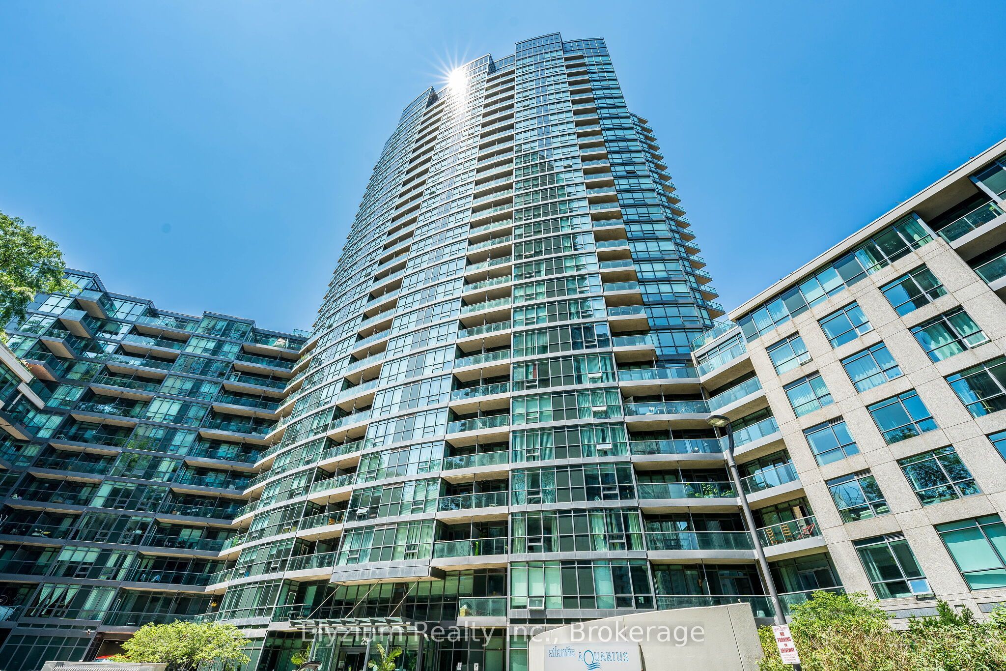 231 Fort York Boulevard 220, Toronto, ON M5V 1B2