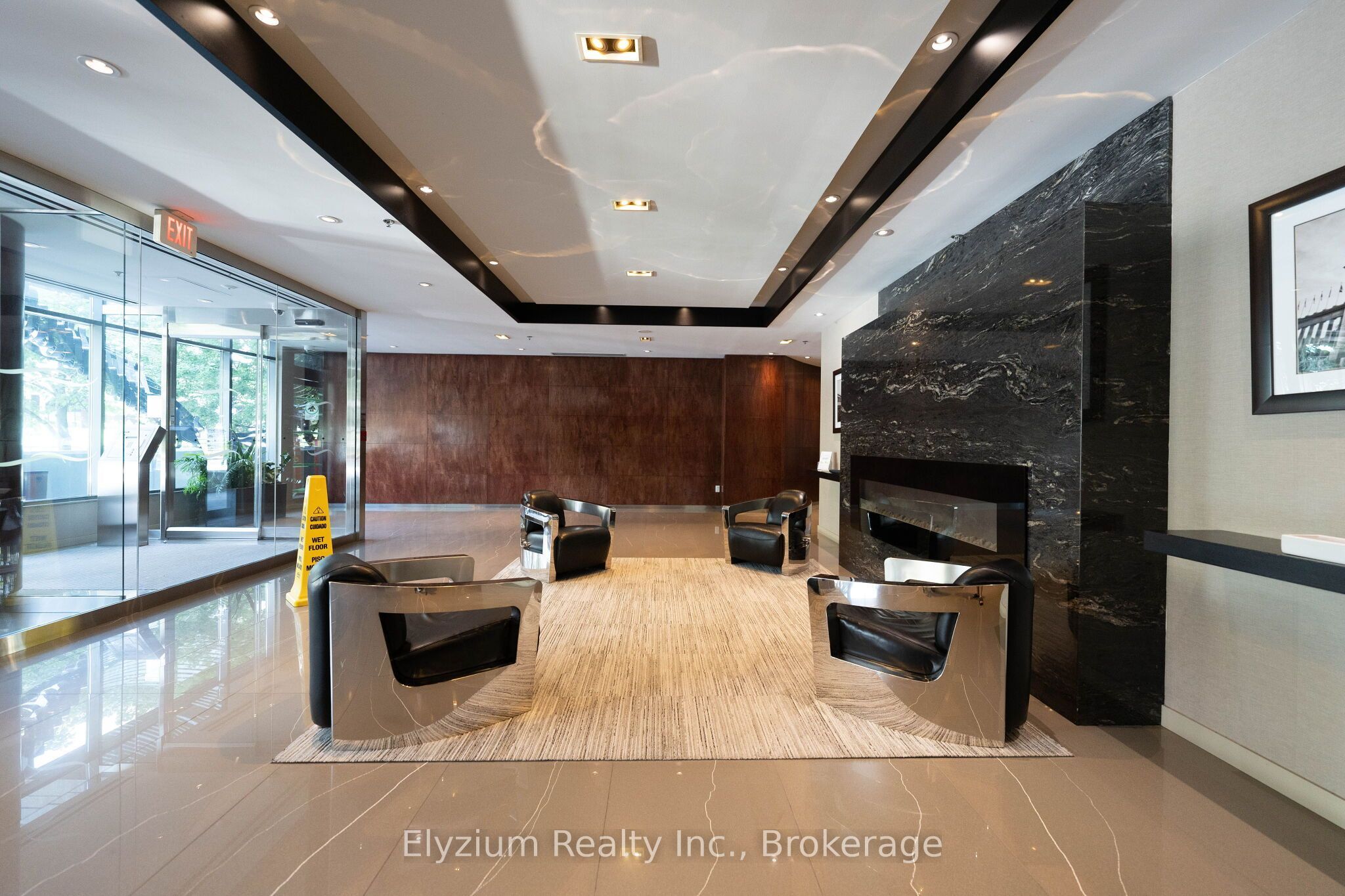 231 Fort York Boulevard 220, Toronto, ON M5V 1B2 photo 2