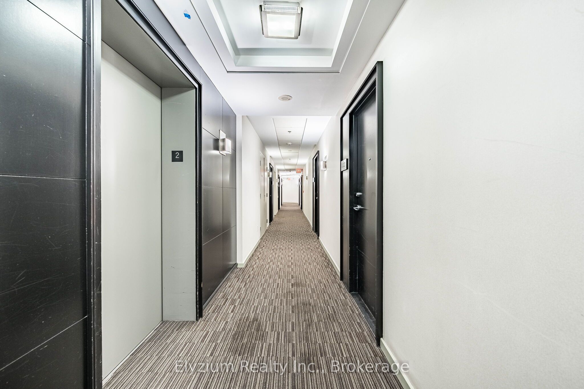 231 Fort York Boulevard 220, Toronto, ON M5V 1B2 photo 3
