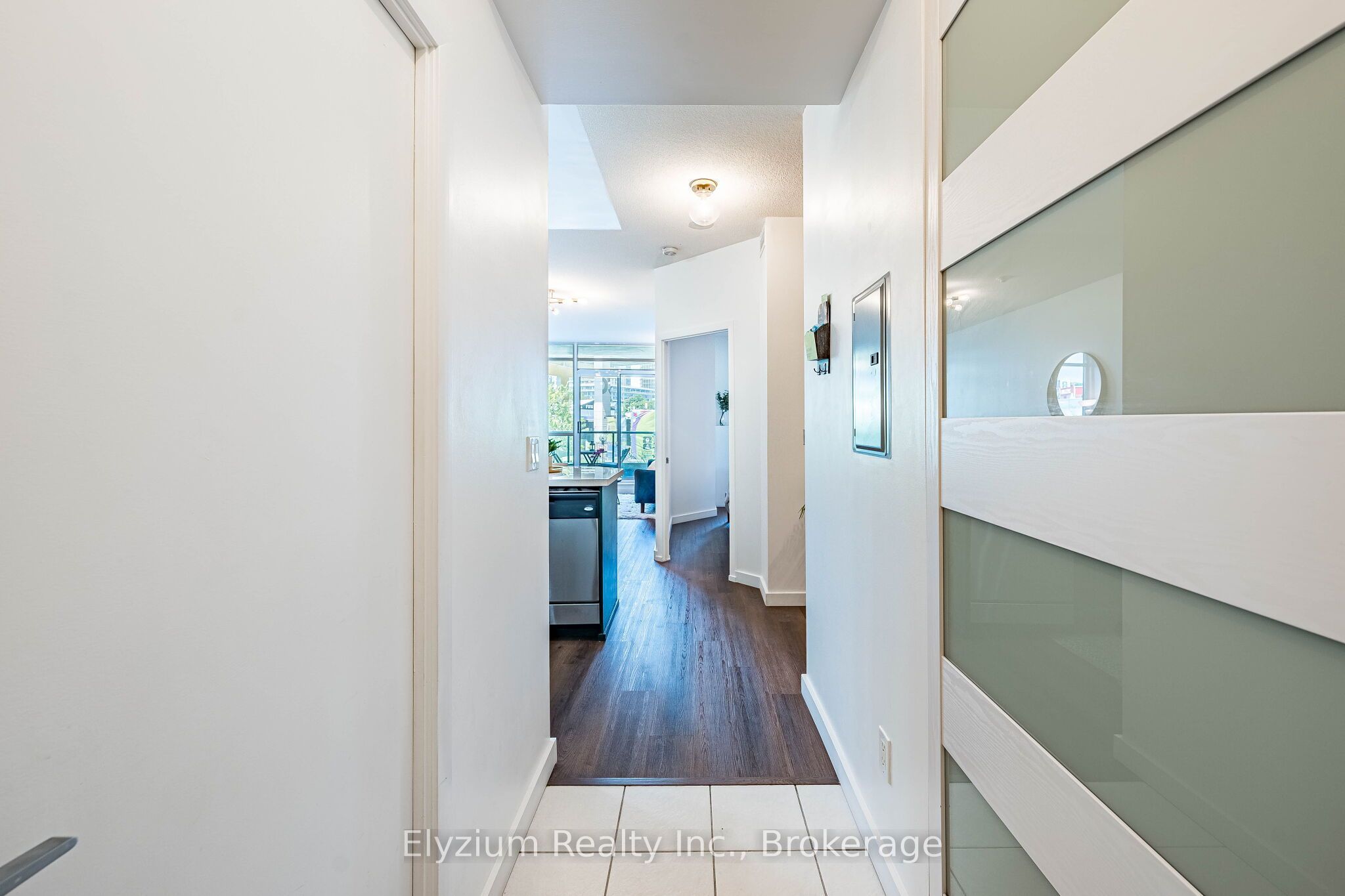 231 Fort York Boulevard 220, Toronto, ON M5V 1B2 photo 5