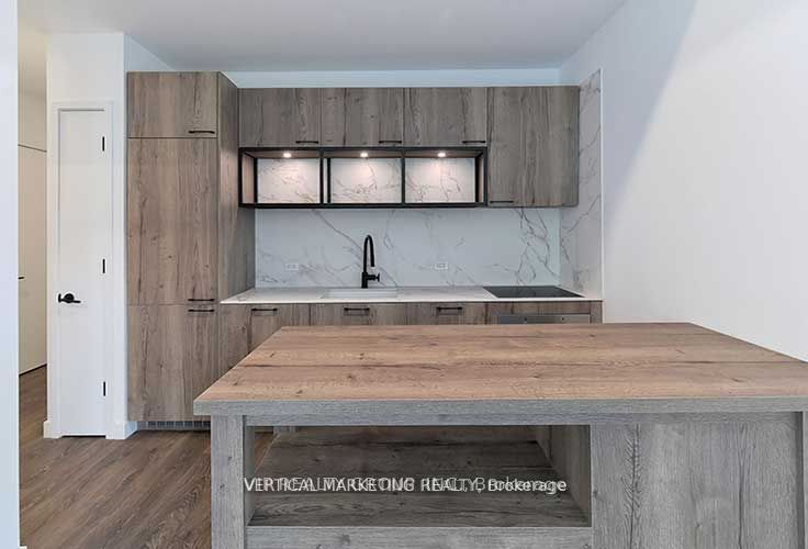 505 Richmond Street W 423, Toronto, ON M5V 0P4 photo 2