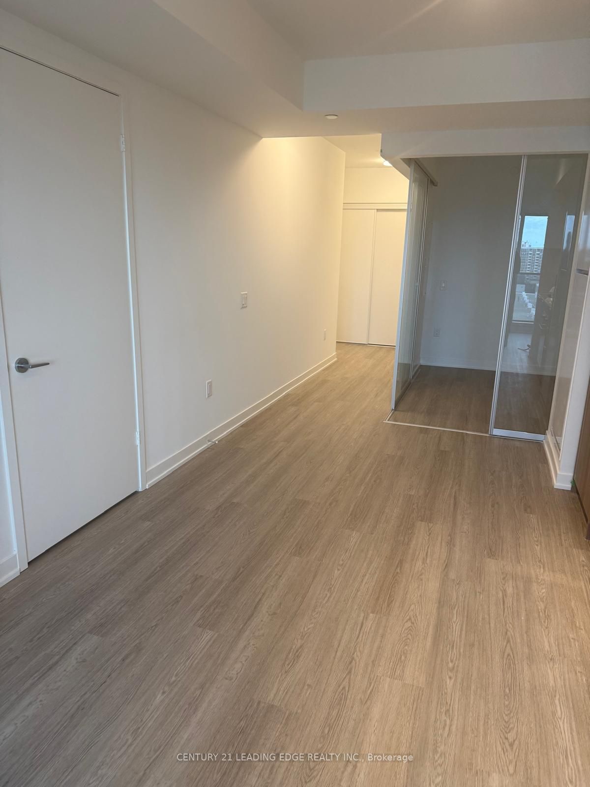 15 David Solomon Drive 1307, Toronto, ON M3C 1E7 photo 4