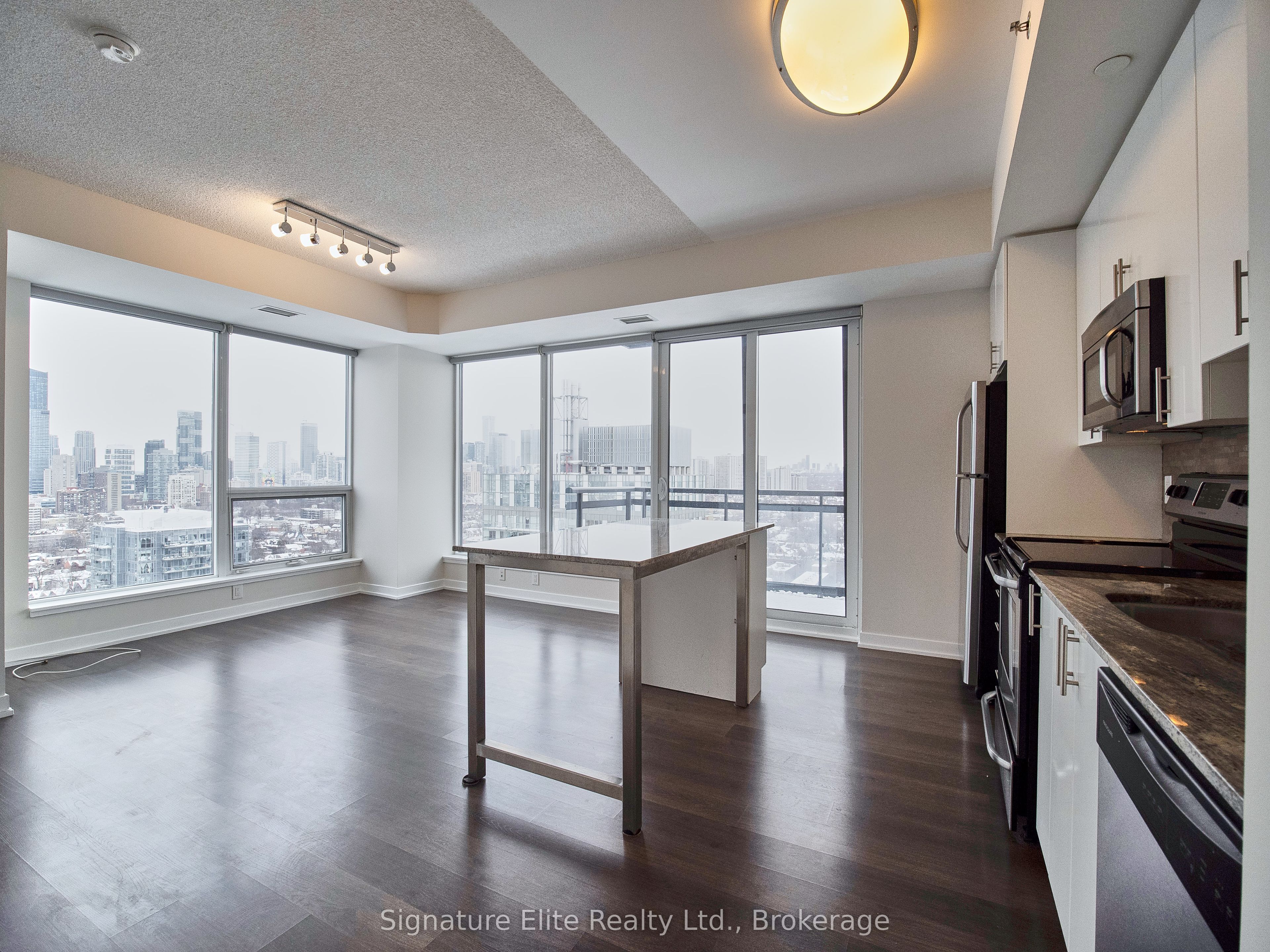 225 Sackville Street 2409, Toronto, ON M5A 3H1 photo 2