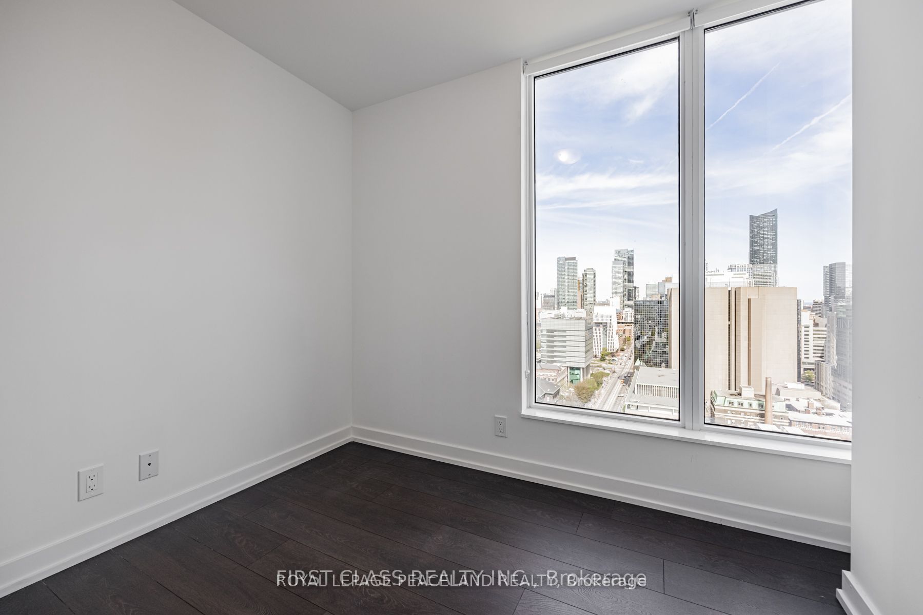 203 College Street 1608, Toronto, ON M5T 1P9 photo 4