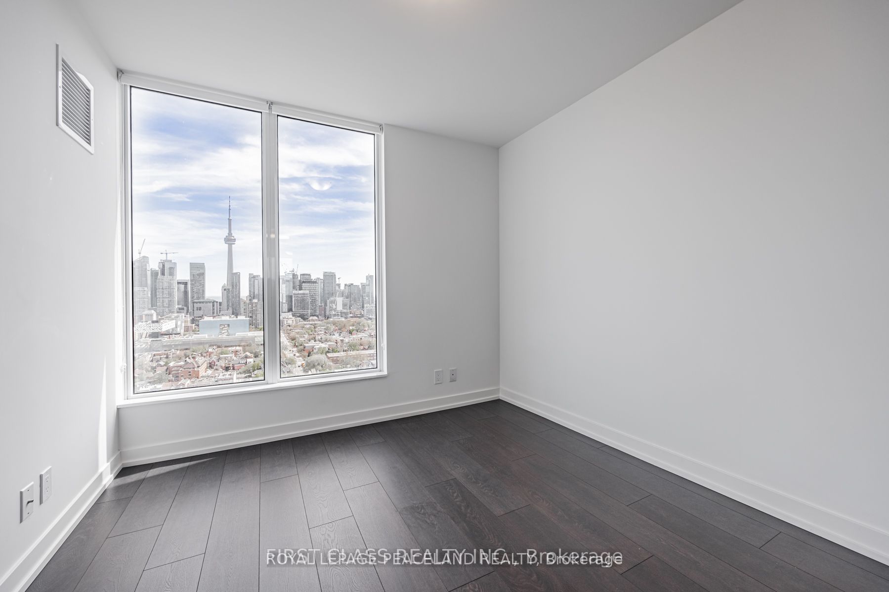 203 College Street 1608, Toronto, ON M5T 1P9 photo 5