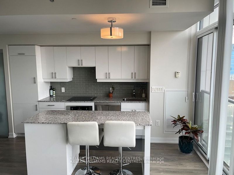 426 University Avenue 2101, Toronto, ON M5G 1S9 photo 4