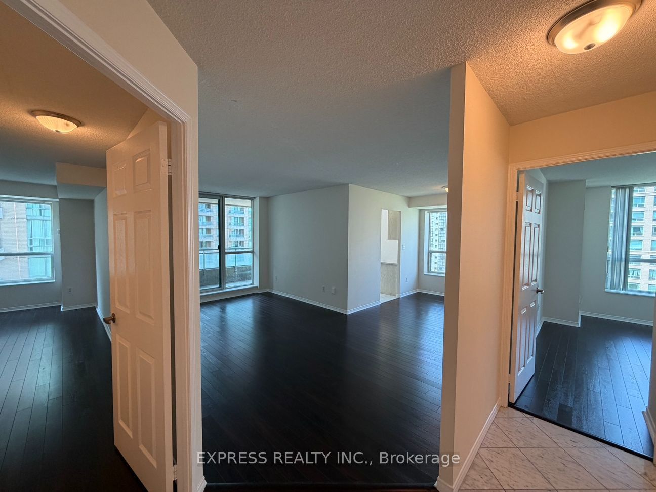 942 Yonge Street 212, Toronto, ON M4W 3S8
