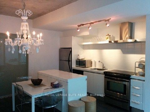75 Portland Street 103, Toronto, ON M5V 2M9 photo 3