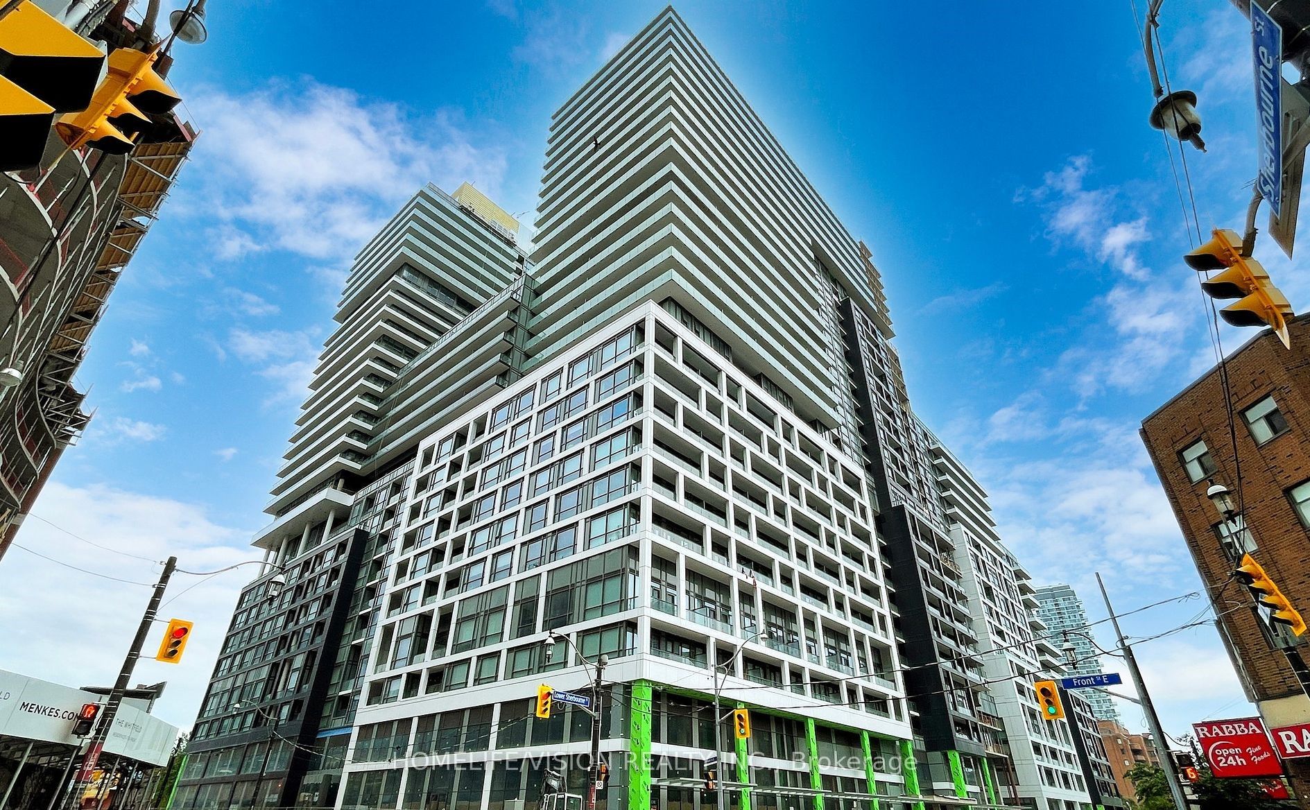 70 Princess Street 1724, Toronto, ON M5A 0X6