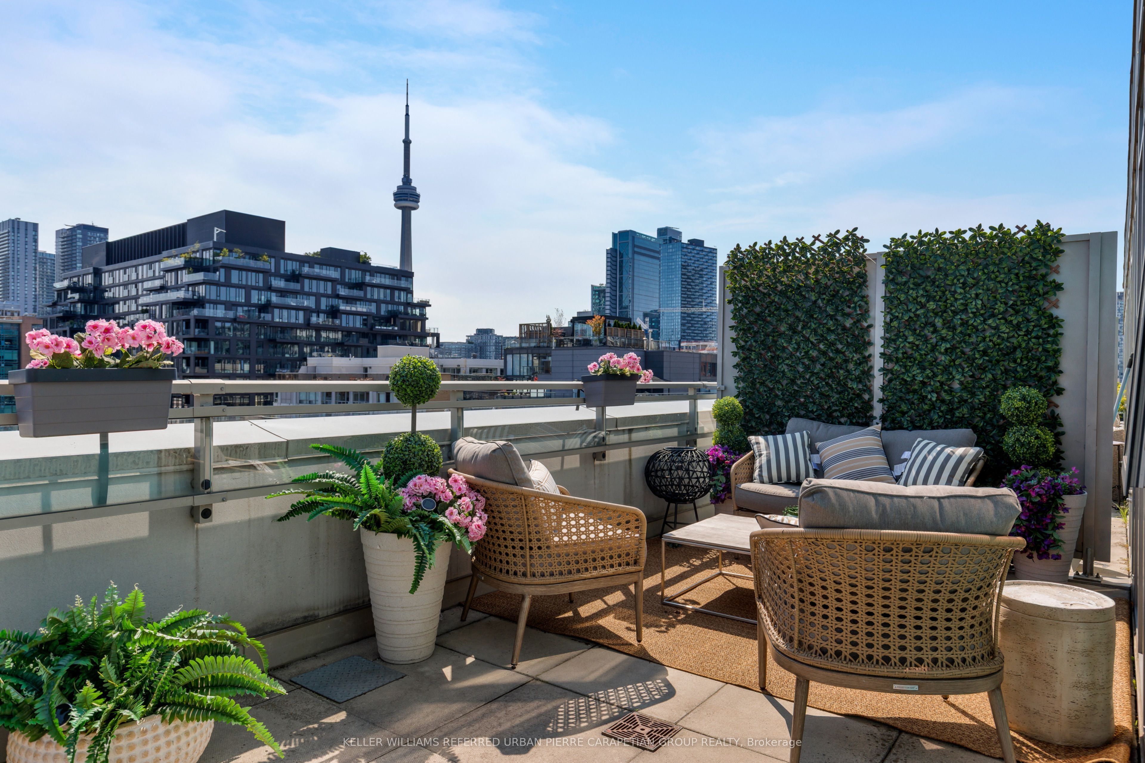 156 Portland Street 610, Toronto, ON M5V 0G1