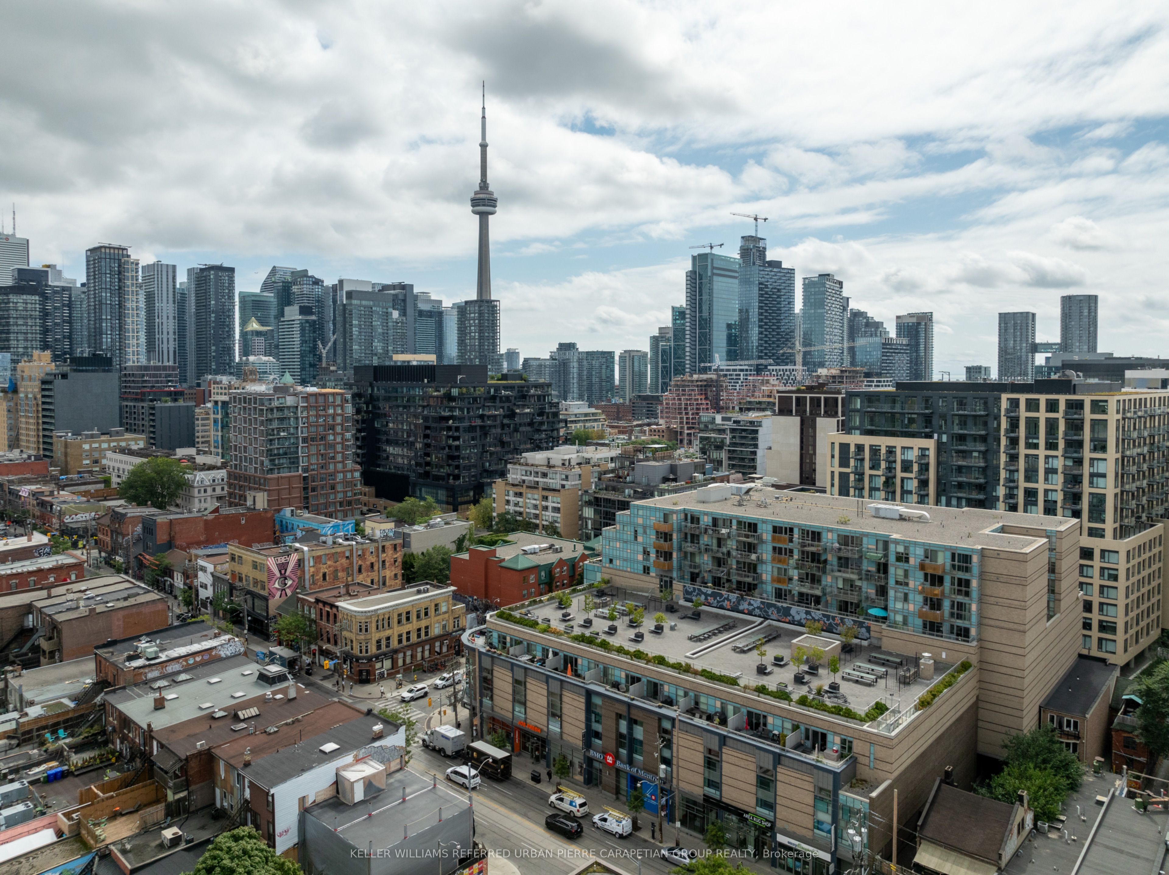 156 Portland Street 610, Toronto, ON M5V 0G1 photo 4