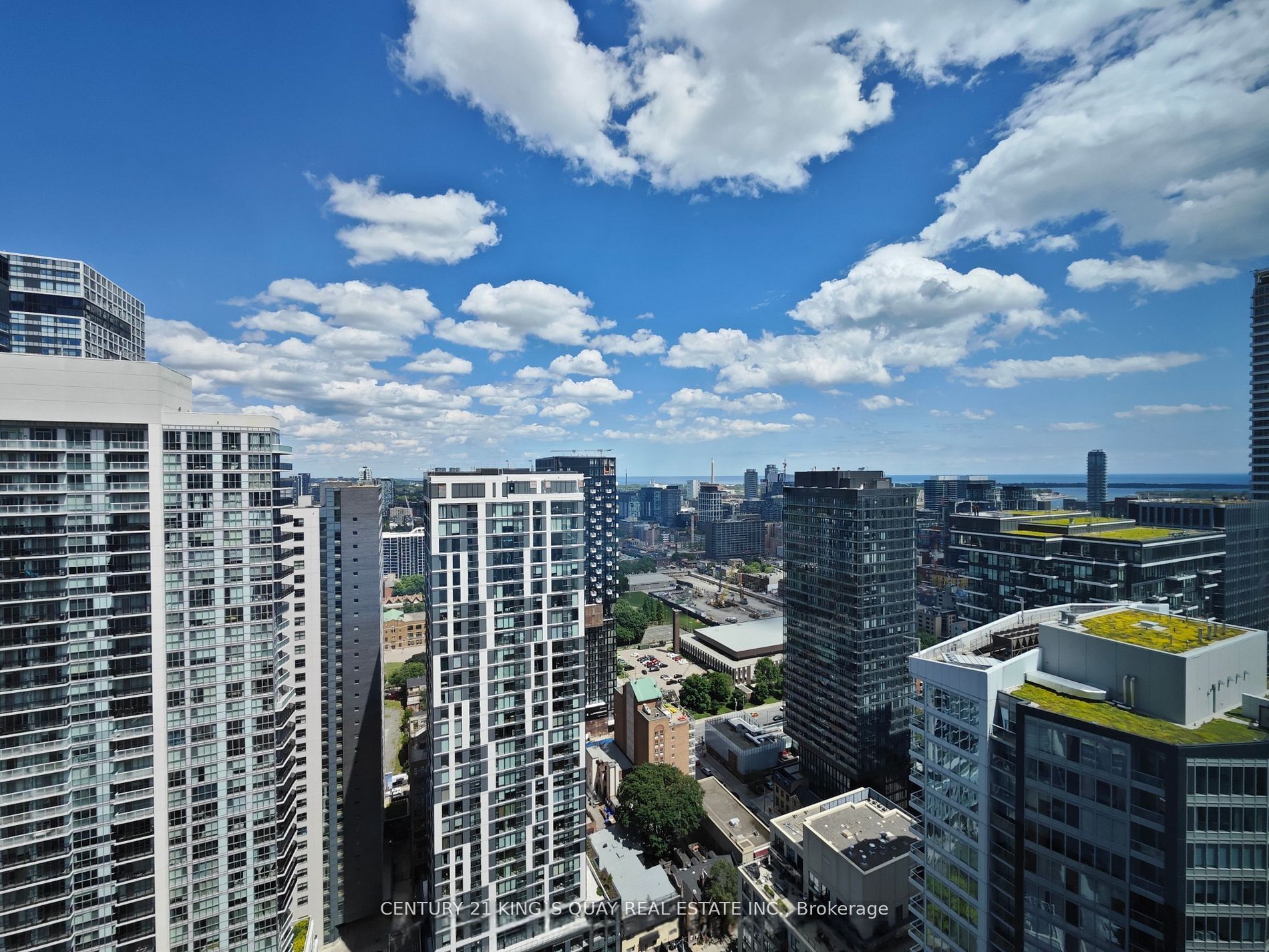 82 Dalhousie Street 3801, Toronto, ON M5B 0C5 photo 2