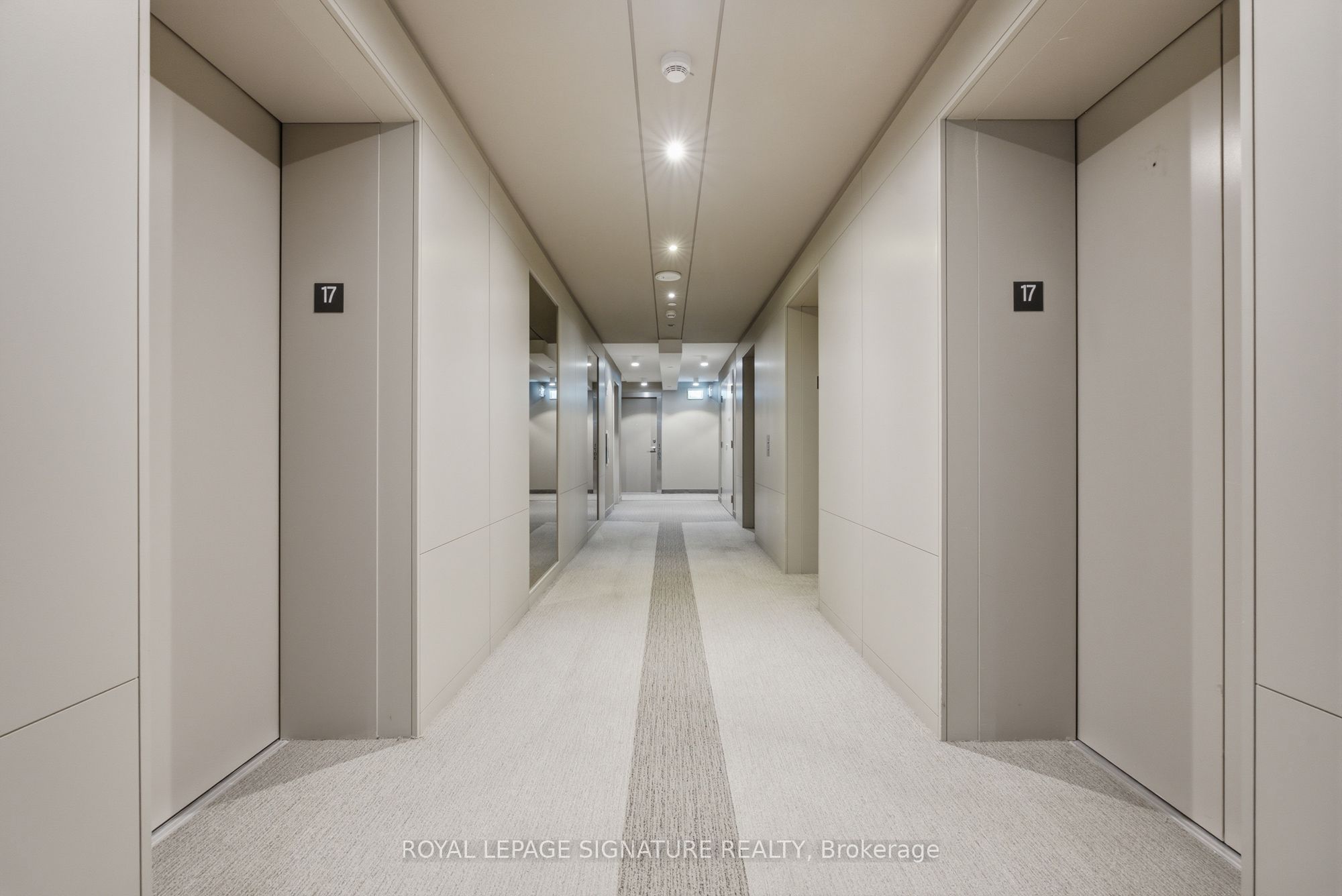 88 Harbour Street 1710, Toronto, ON M5J 0C3