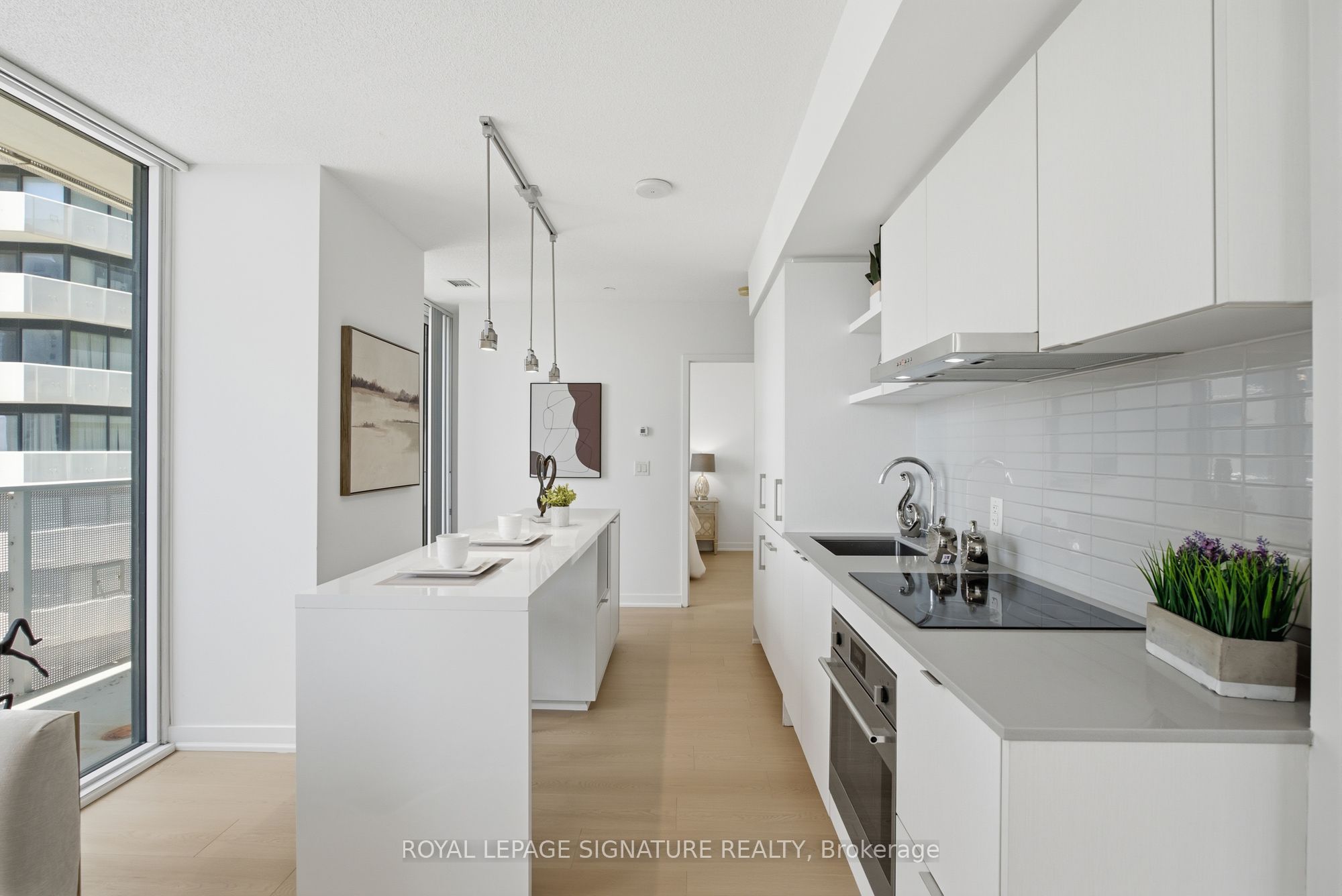 88 Harbour Street 1710, Toronto, ON M5J 0C3 photo 3