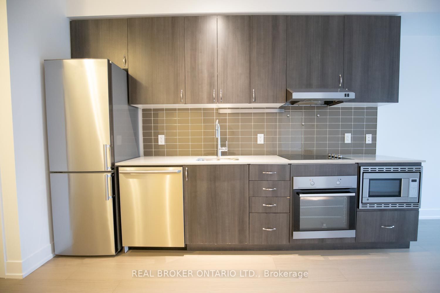 7 Kenaston Gardens 123, Toronto, ON M2K 1G7 photo 4