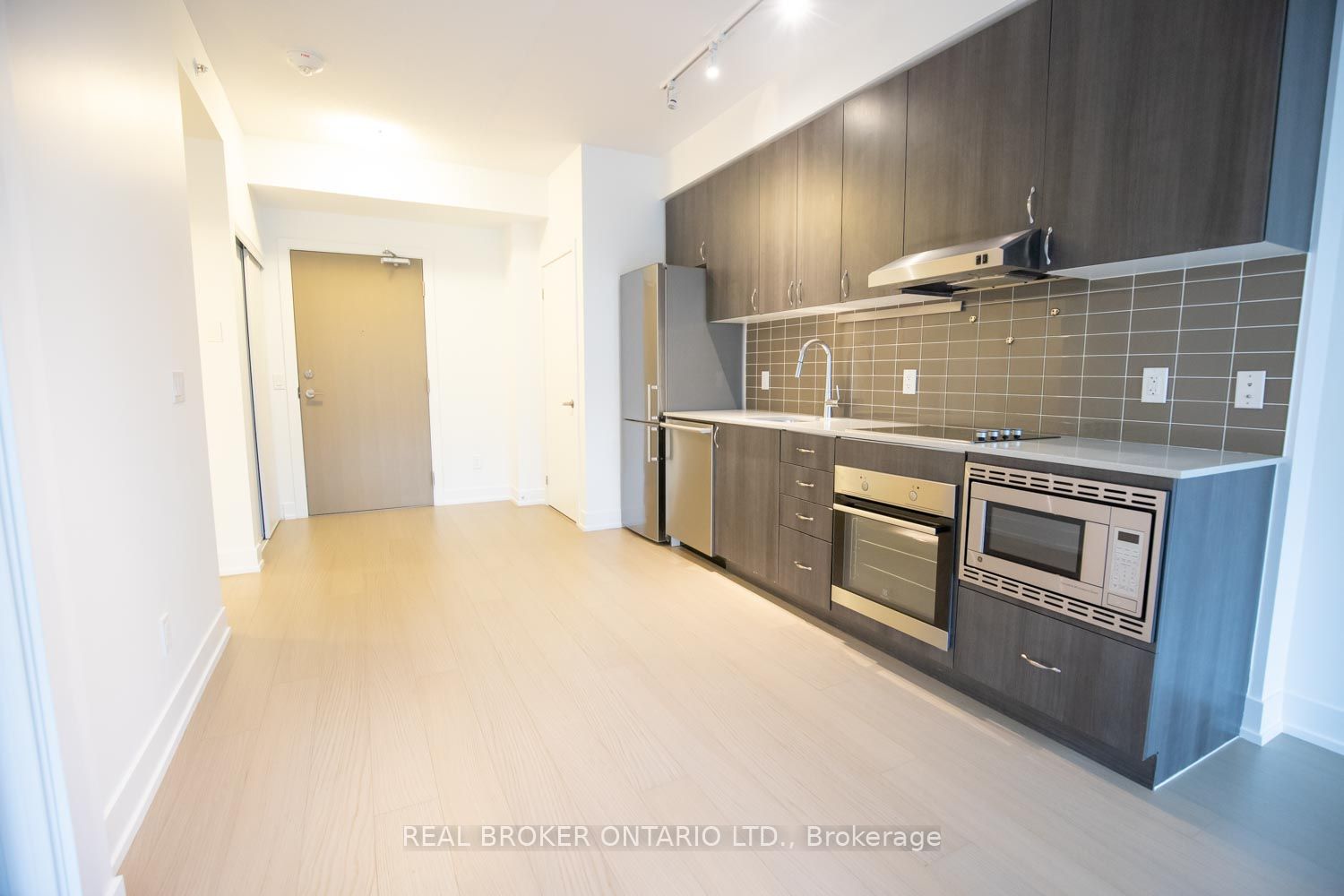 7 Kenaston Gardens 123, Toronto, ON M2K 1G7 photo 5