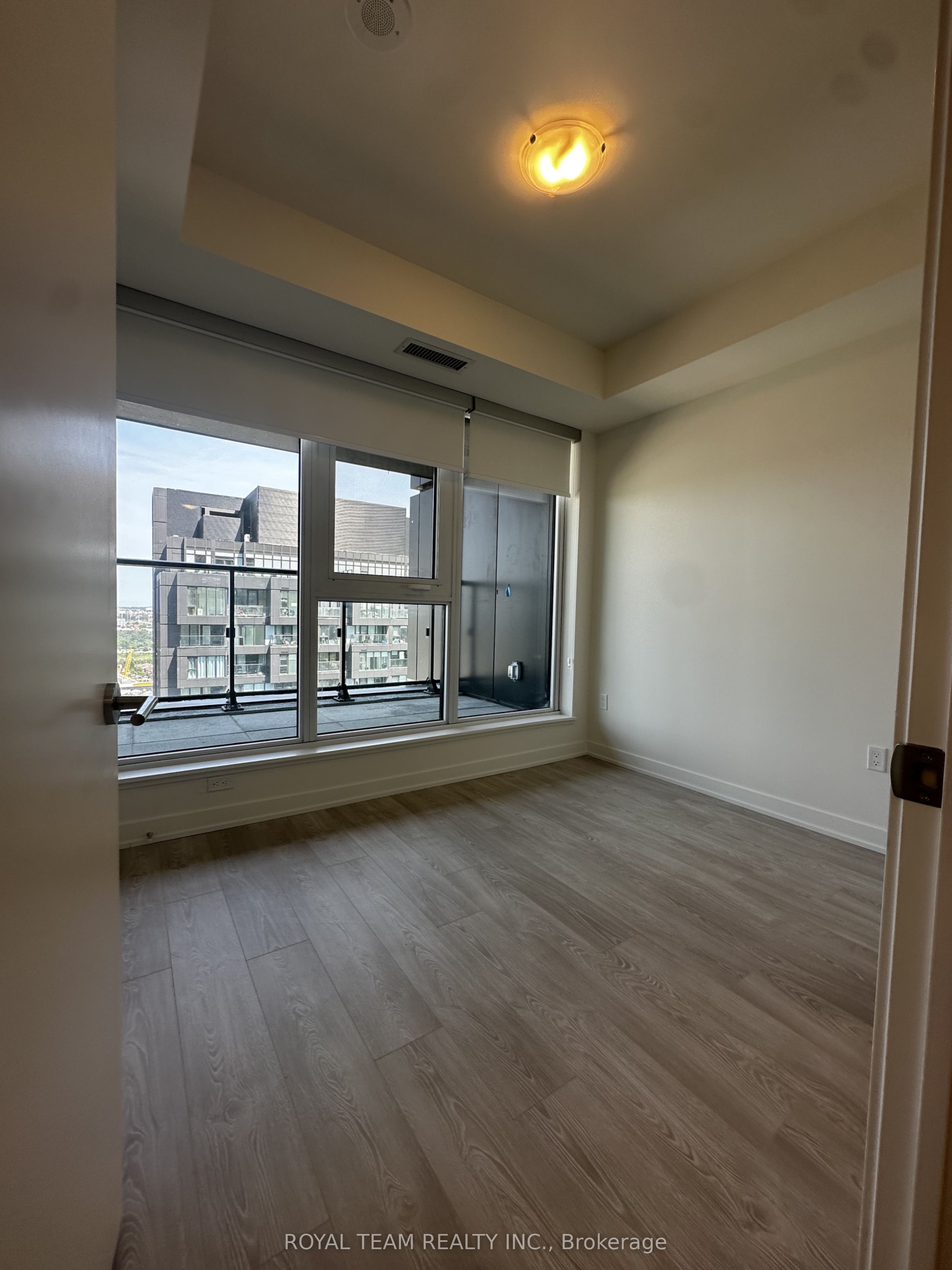 1 Quarrington Lane 3409, Toronto, ON M3C 0S4 photo 4