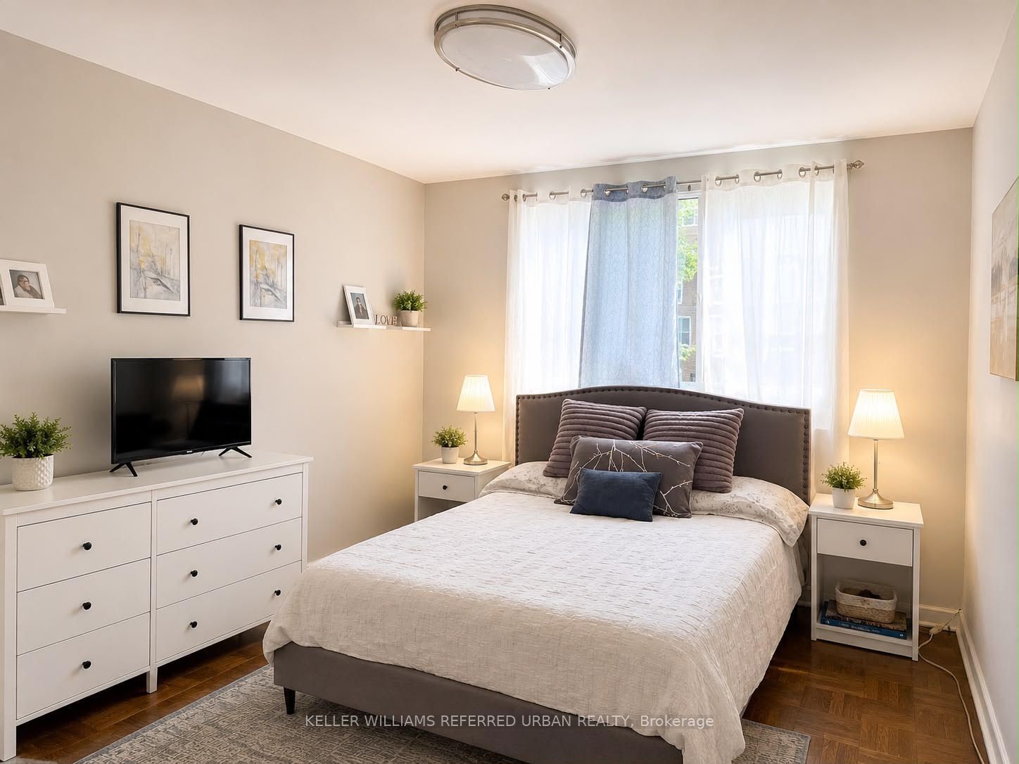 17 Meadowbrook Road 4, Toronto, ON M6B 2S3 photo 2