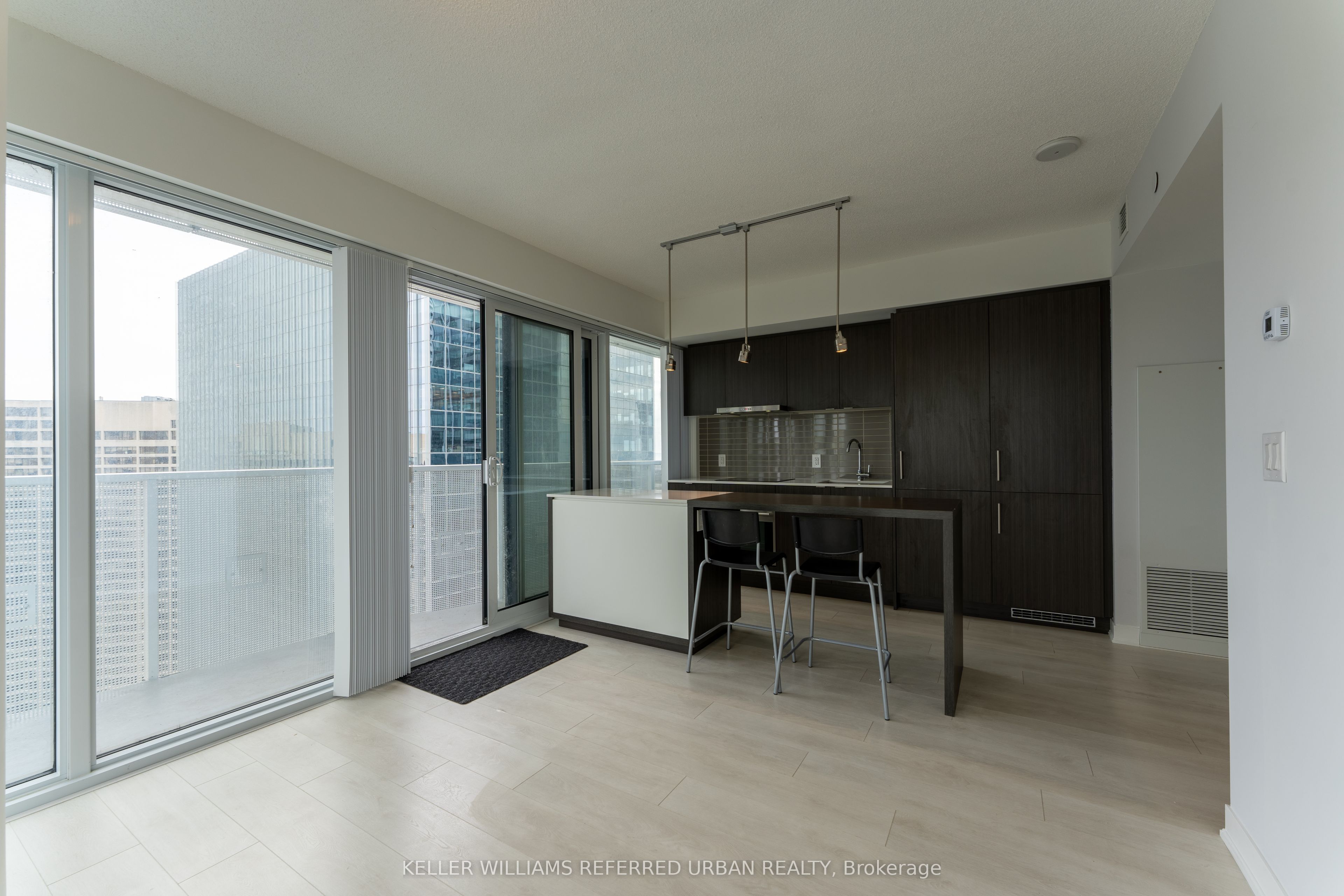88 Harbour Street 3207, Toronto, ON M5J 0C3