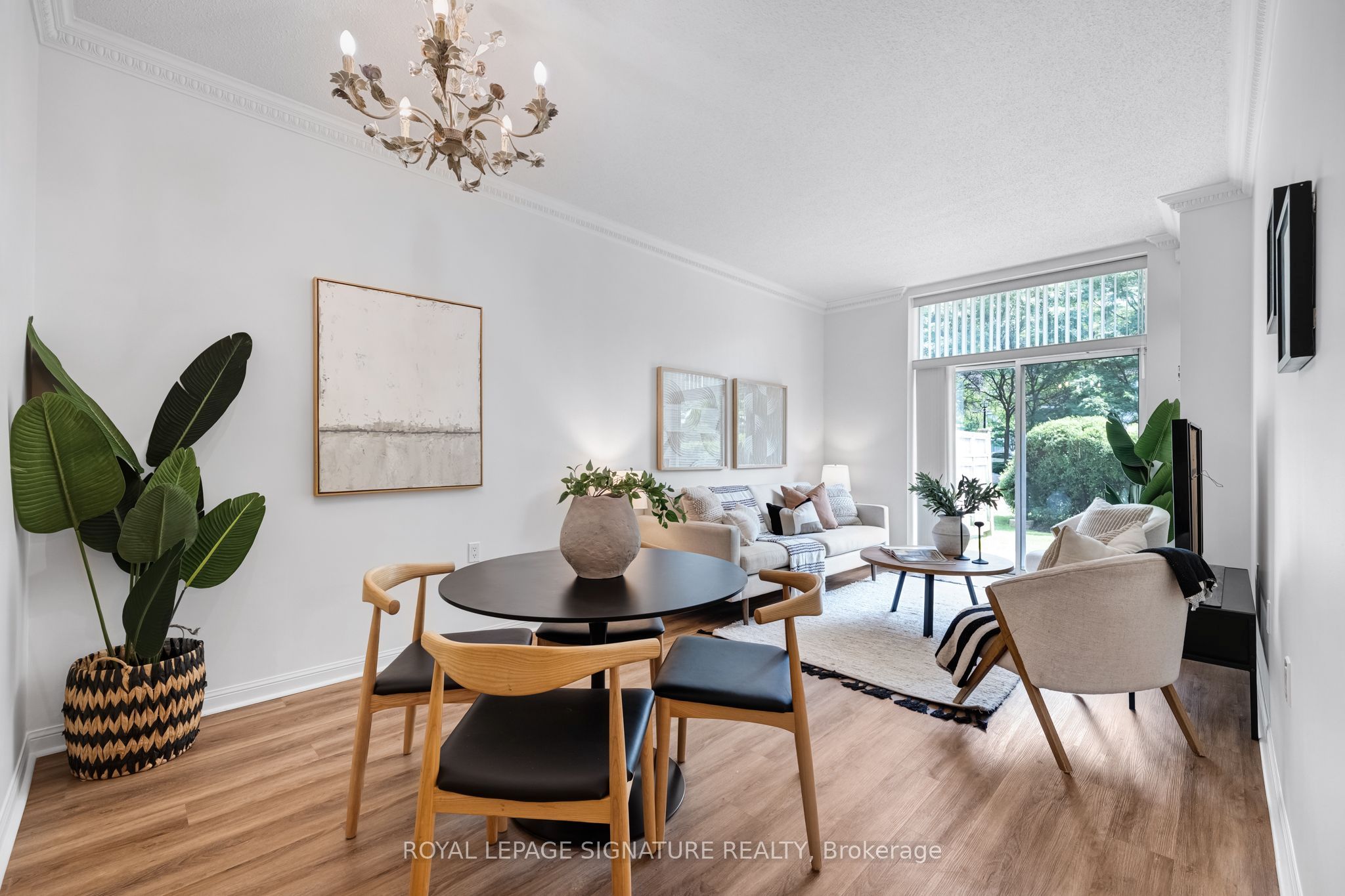 650 Lawrence Avenue W 106, Toronto, ON M6A 3E8 photo 4