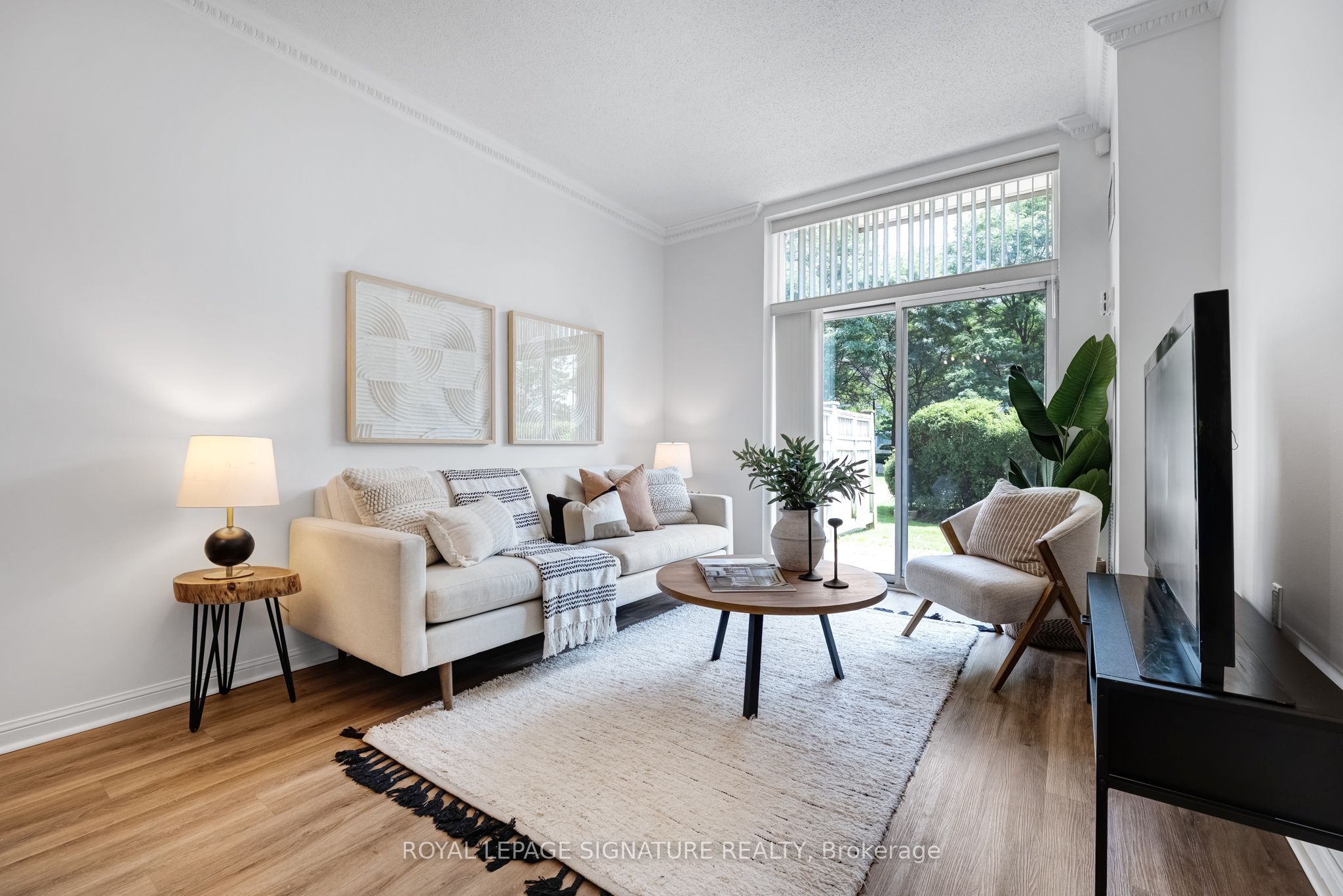 650 Lawrence Avenue W 106, Toronto, ON M6A 3E8 photo 5