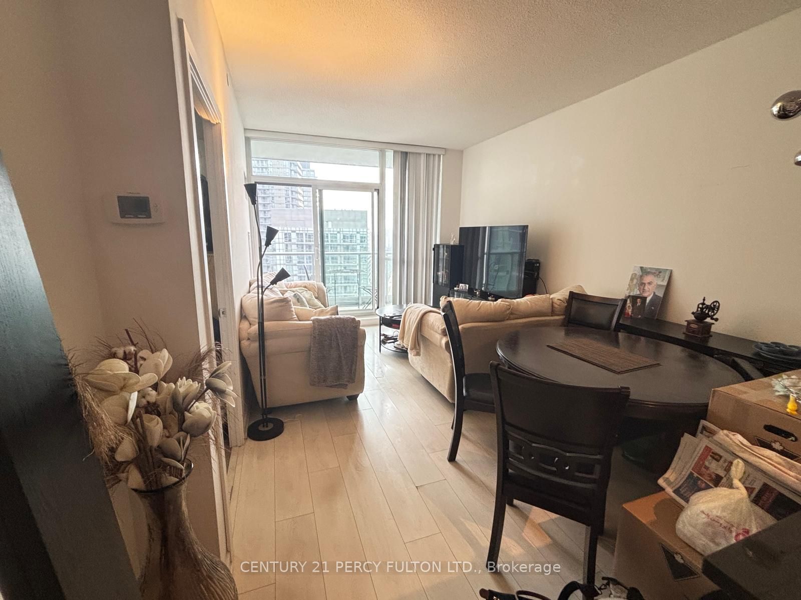 66 Forest Manor Road 1210, Toronto, ON M2J 1M6 photo 5