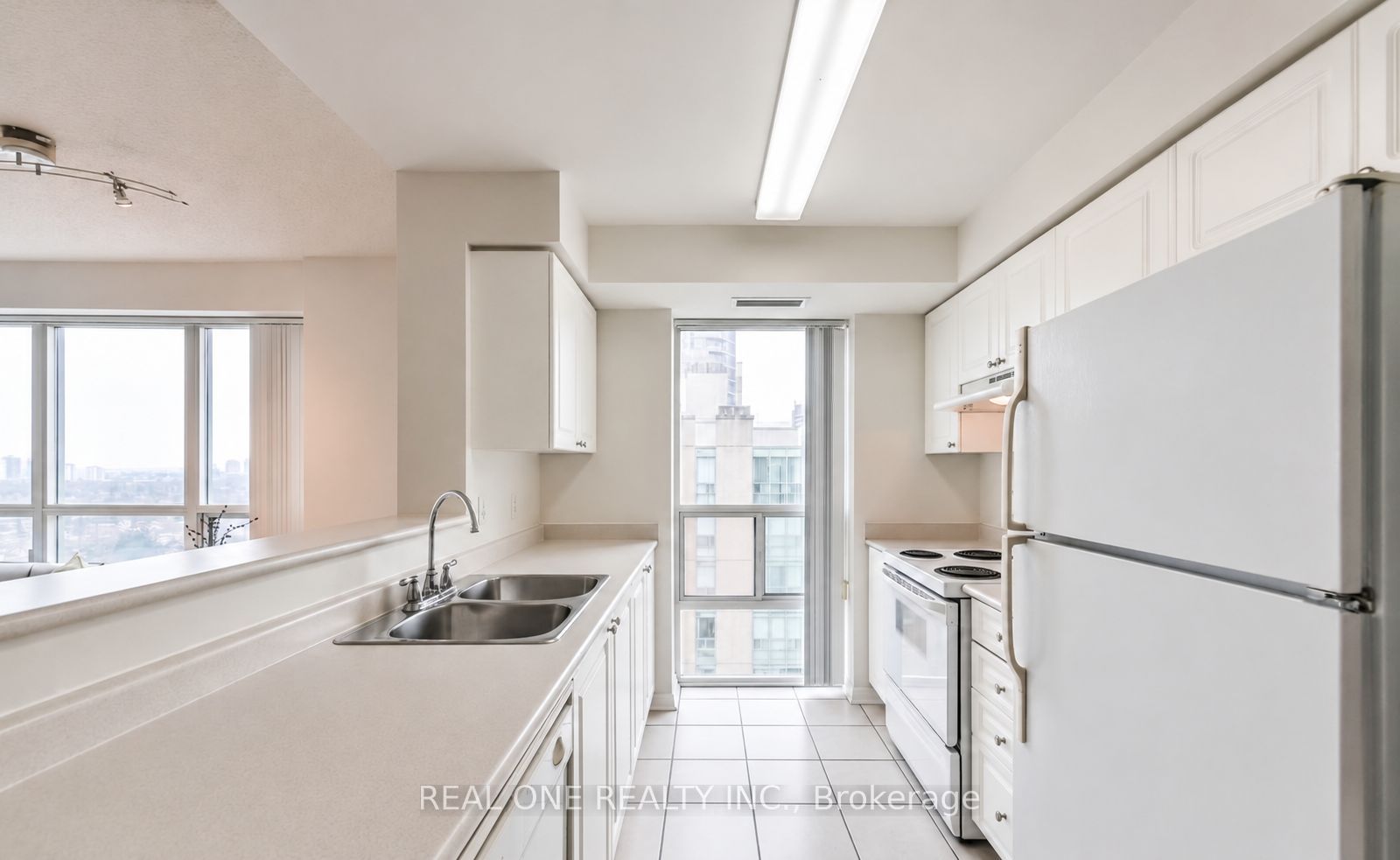 26 Olive Avenue 1902, Toronto, ON M2N 7G7 photo 5