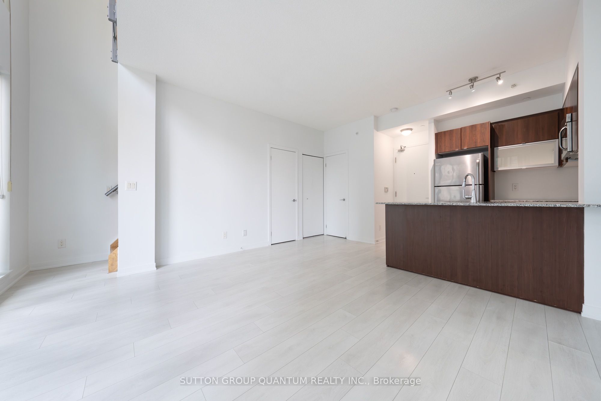 150 East Liberty Street 1012, Toronto, ON M6K 3R5 photo 5