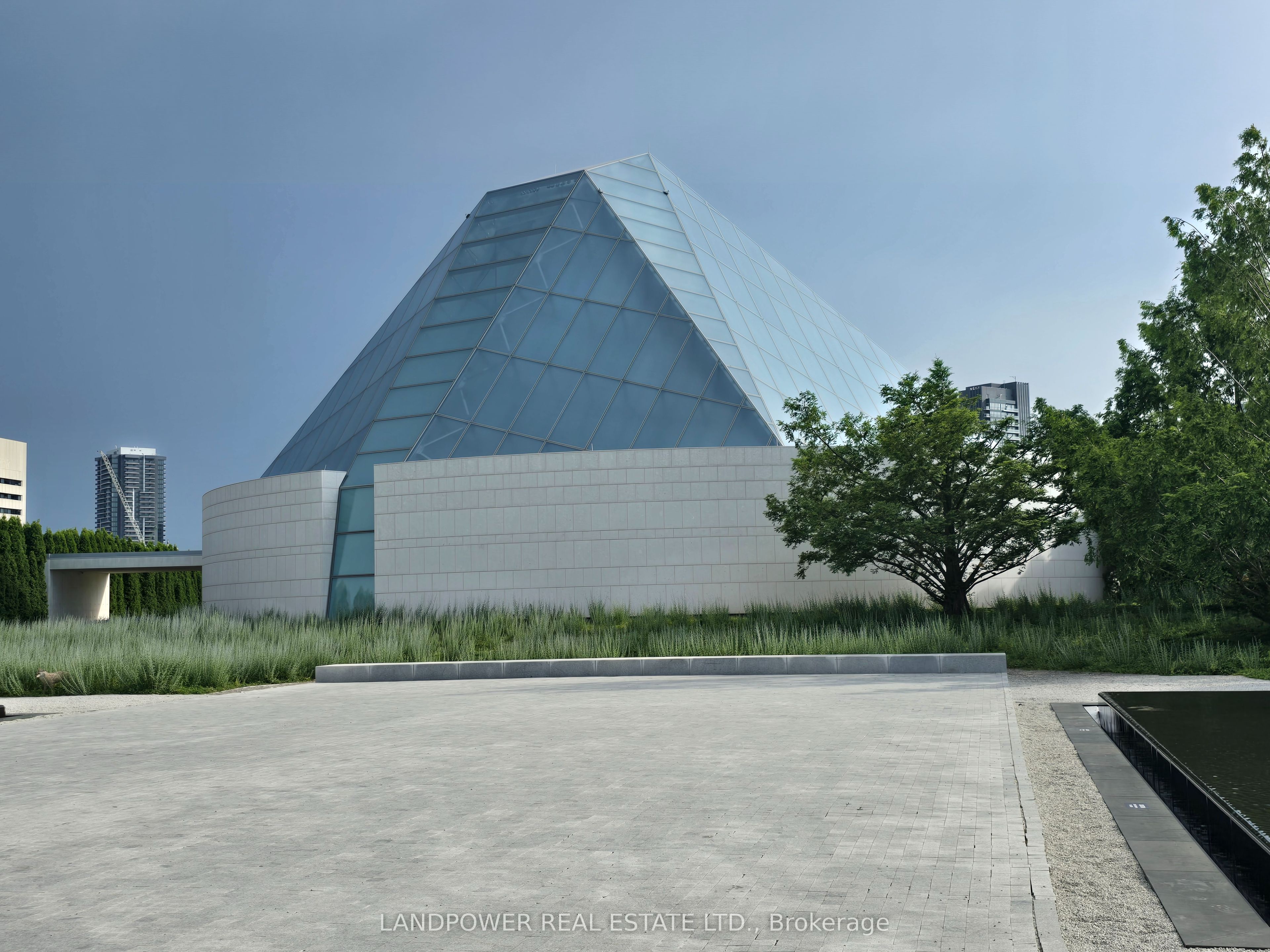 181 Wynford Drive 1001, Toronto, ON M3C 0C6 photo 3