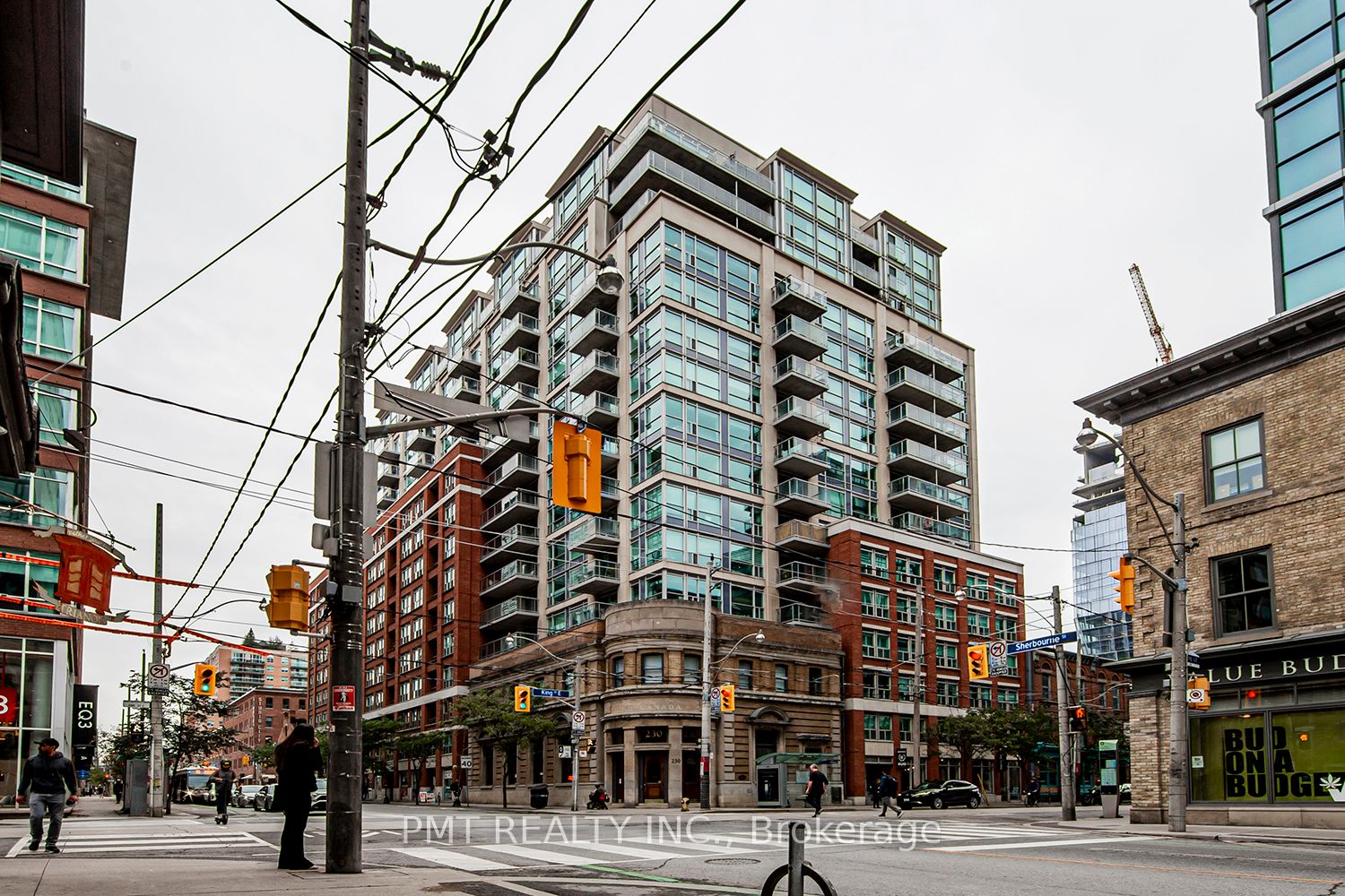 230 King Street E 1403, Toronto, ON M5A 1K5