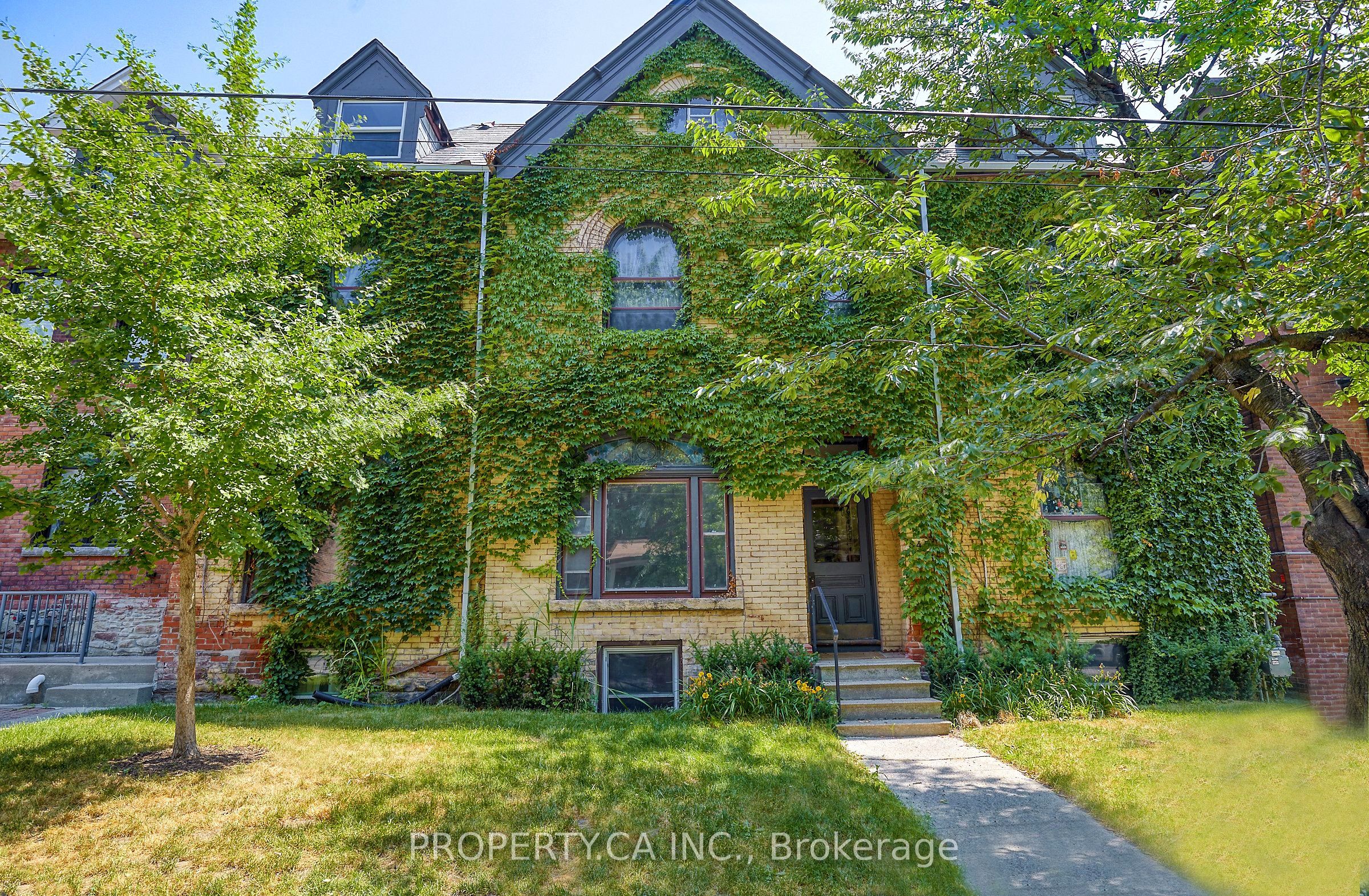345 Gladstone Avenue Unit 1, Toronto, ON M6H 3H5