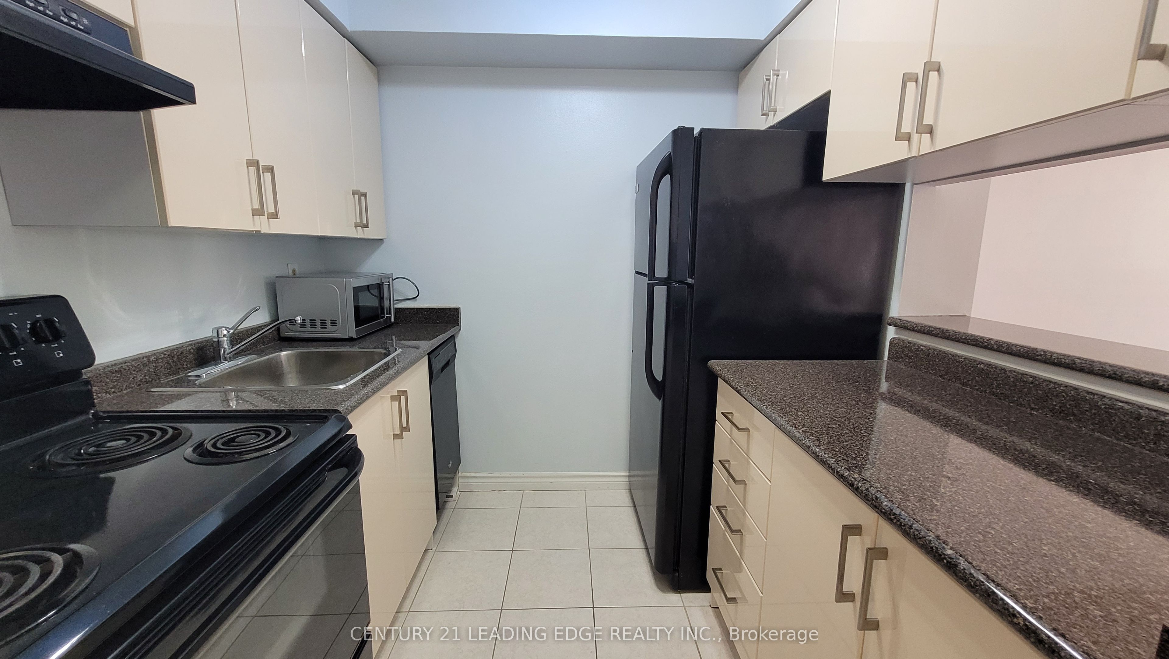 633 Bay Street 1512, Toronto, ON M5G 2G4 photo 2