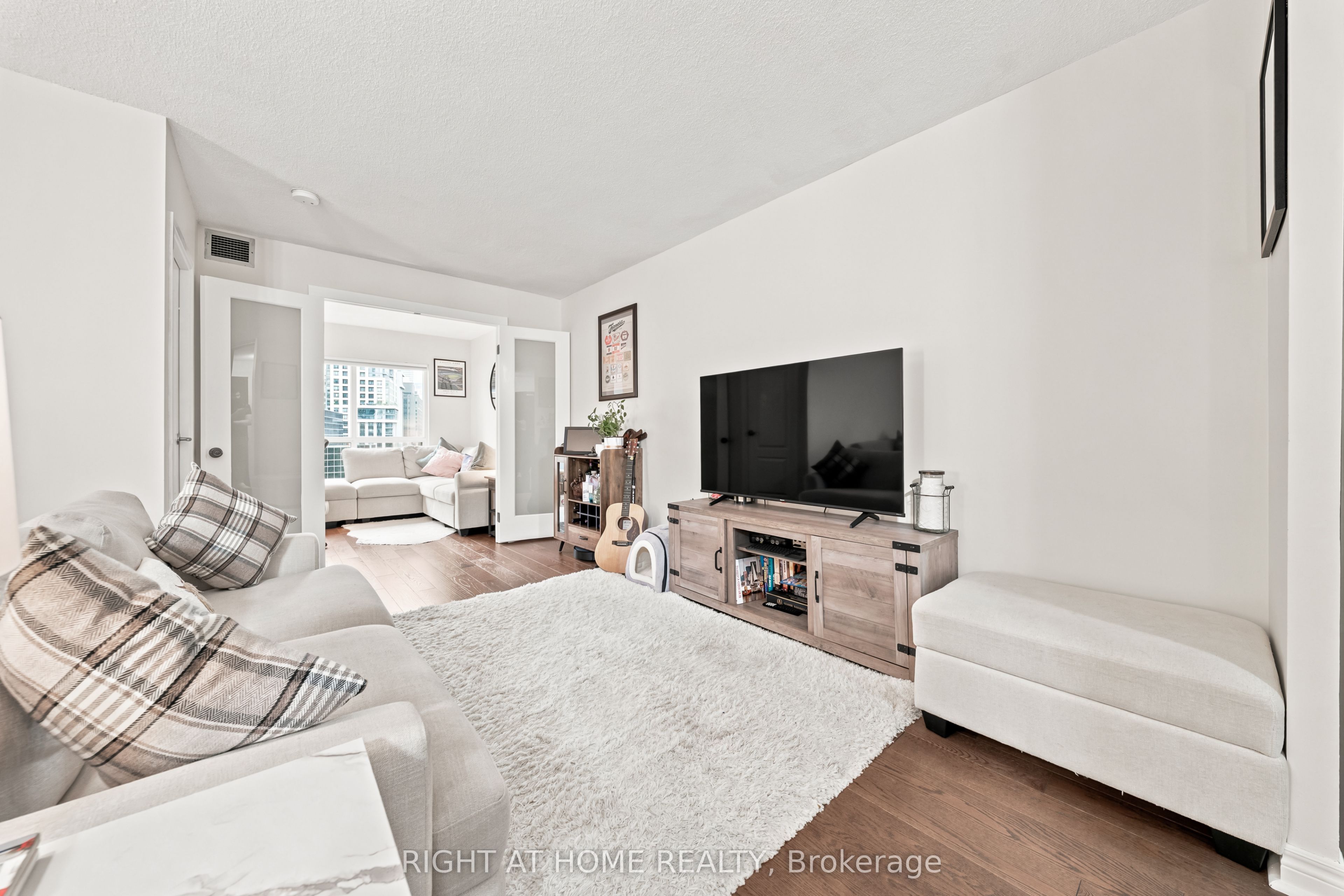 25 The Esplanade N/A 1610, Toronto, ON M5E 1W5 photo 4