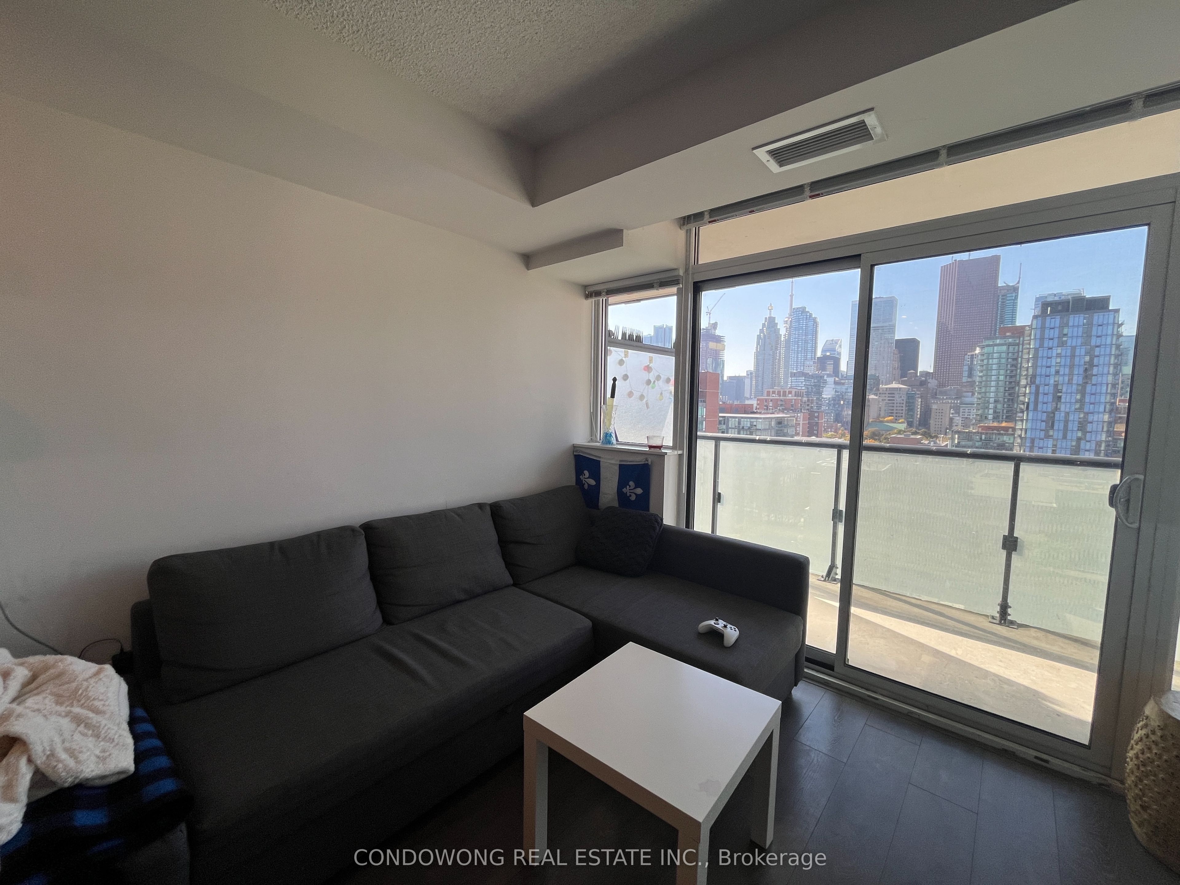 400 Adelaide Street E 1910, Toronto, ON M5A 4S3 photo 3