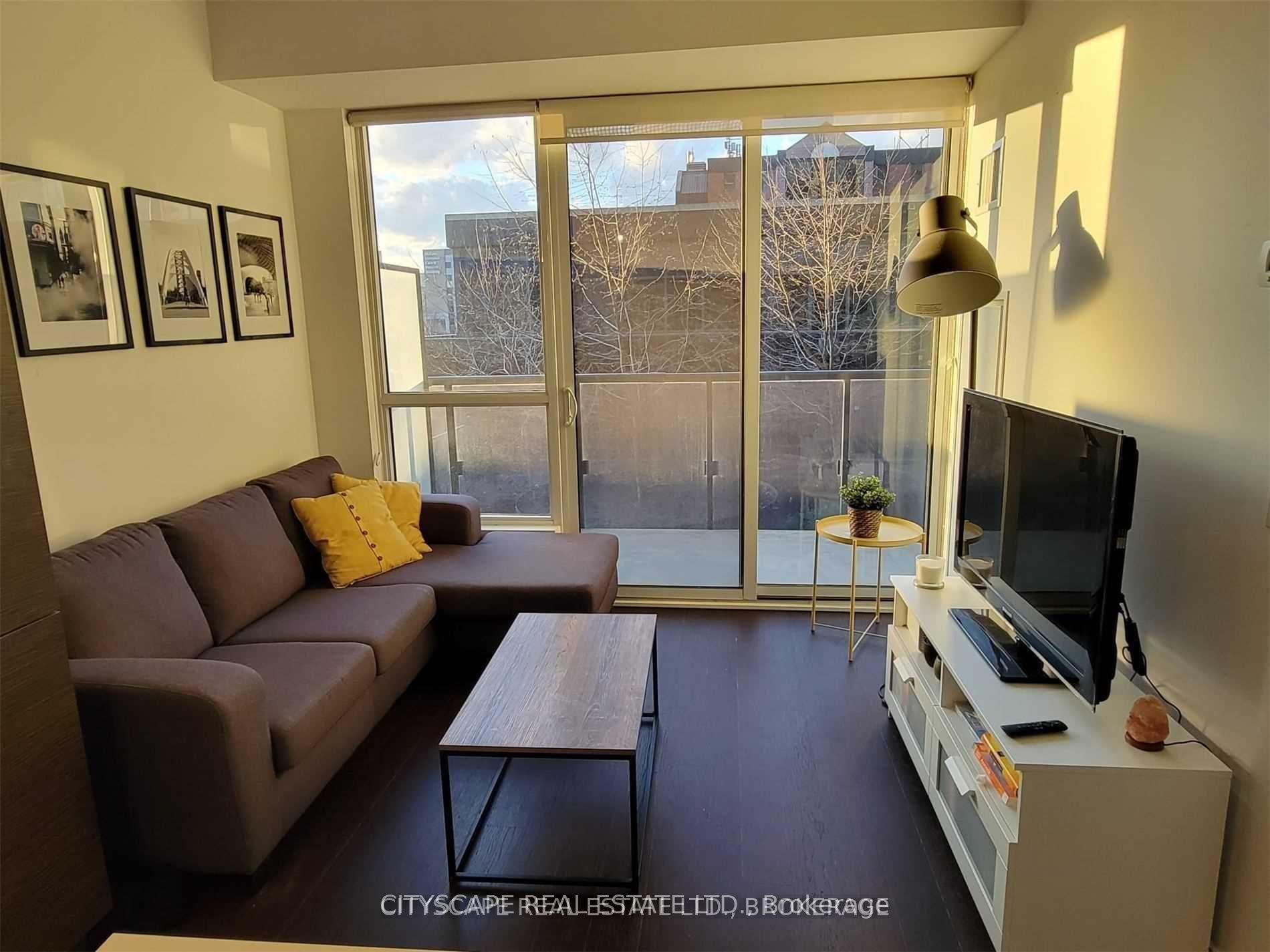 1030 King Street 449, Toronto, ON M6K 3N3 photo 2