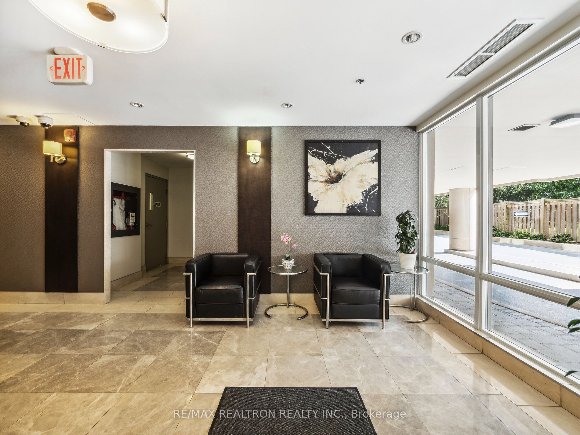 801 Sheppard Avenue W 605, Toronto, ON M3H 0A8