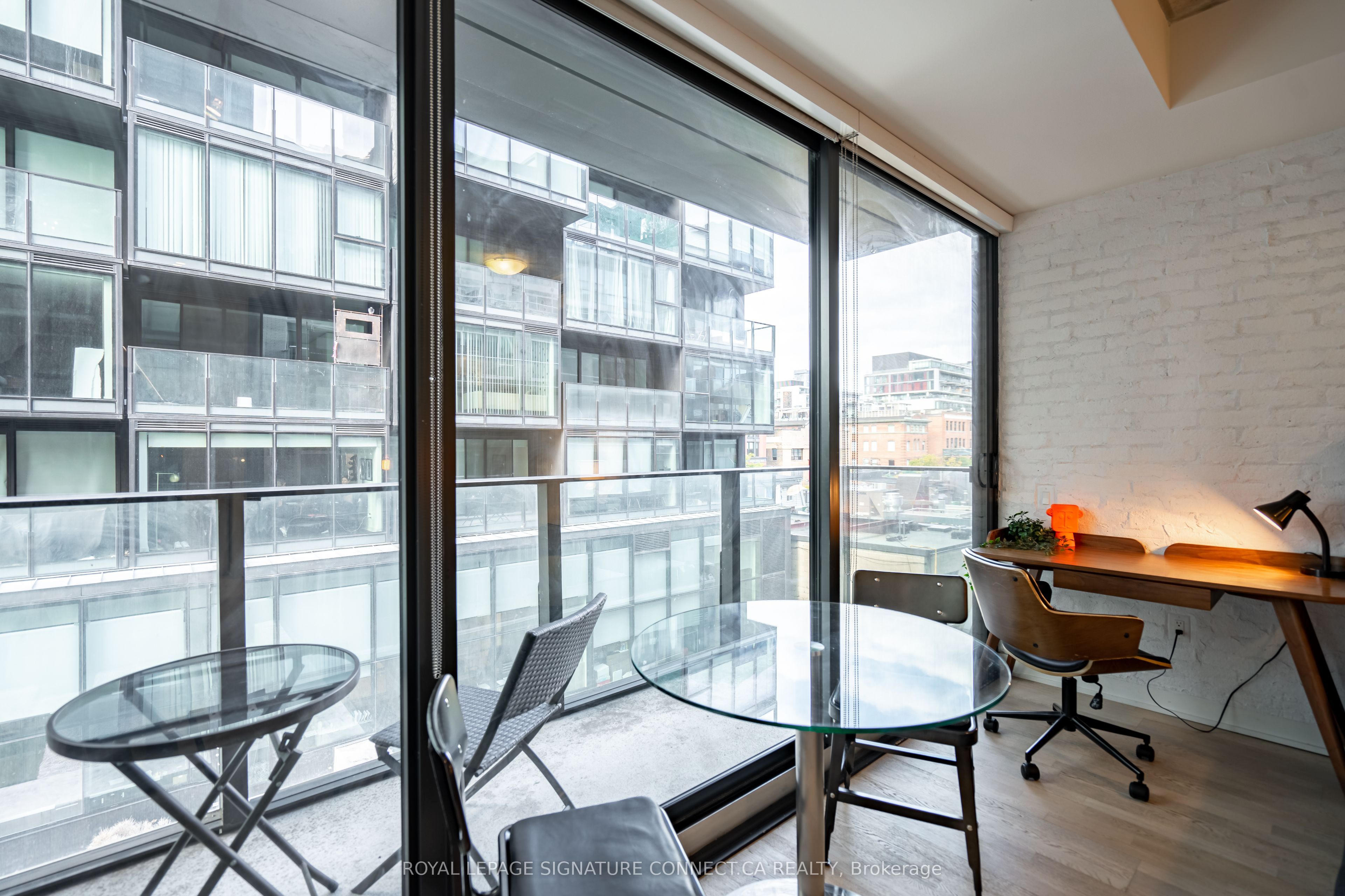 38 Stewart Street 409, Toronto, ON M5V 0H1 photo 5