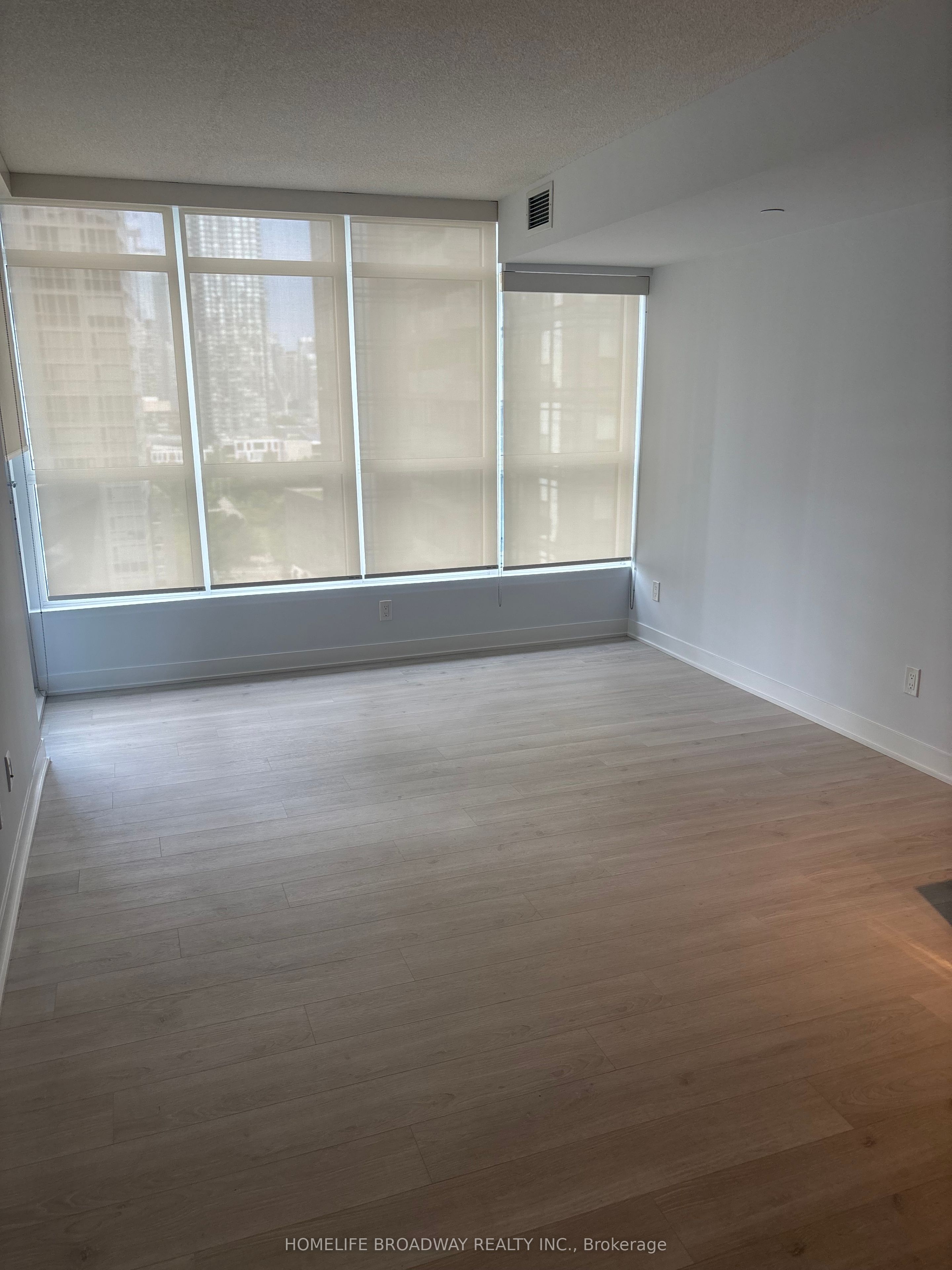 80 Queens Wharf Road 1207, Toronto, ON M5V 0J3 photo 5